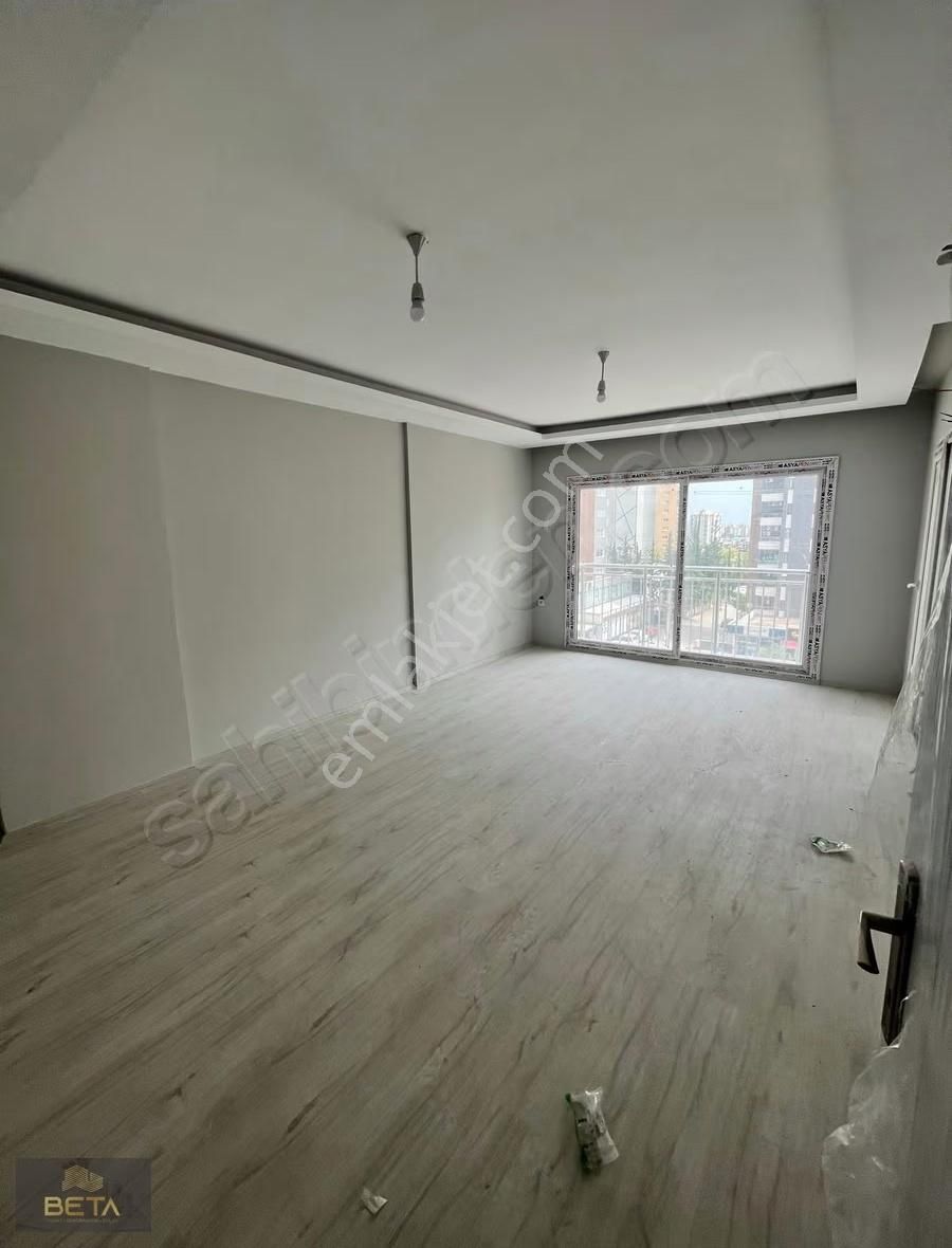 100 Yıl Bulvar Üzeri 3+1/çb Gbk Cepheli Kapalı Mutfaklı Daire