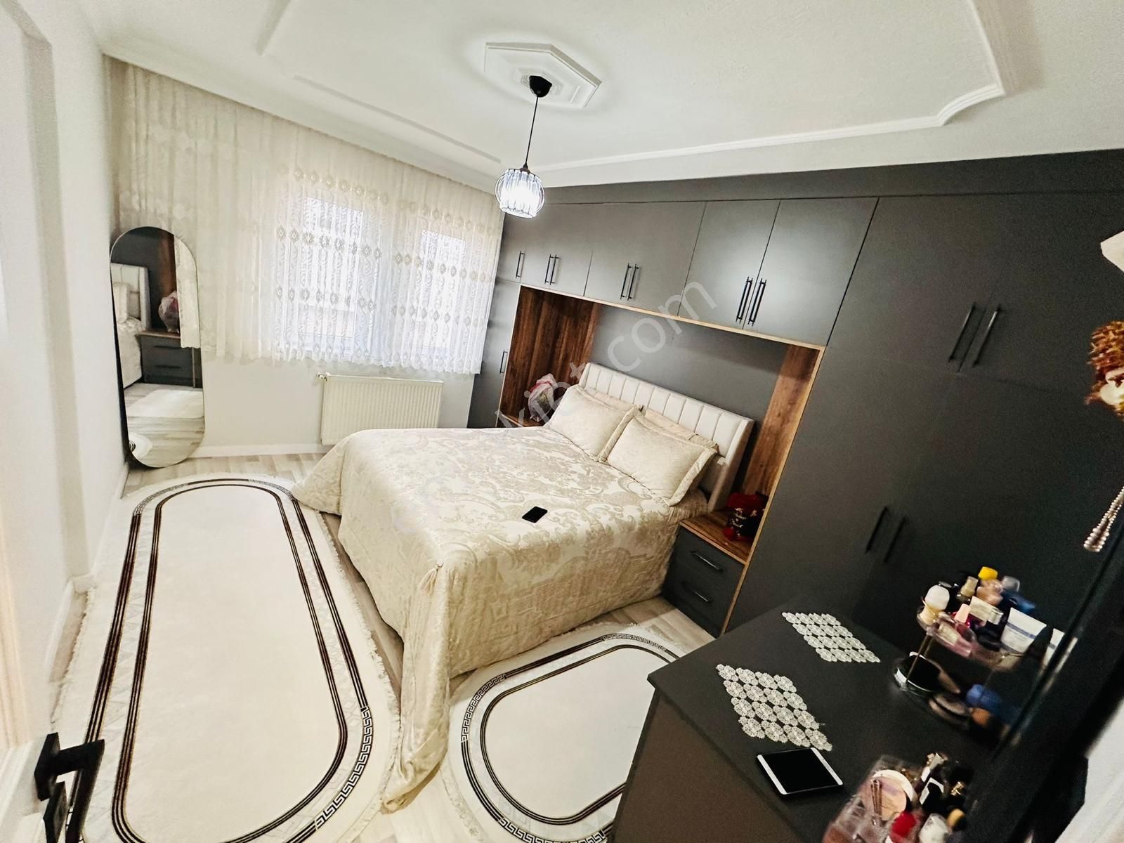 Bahçelievler'de Satılık 3 Katlı Komple Bina - Görsel 10