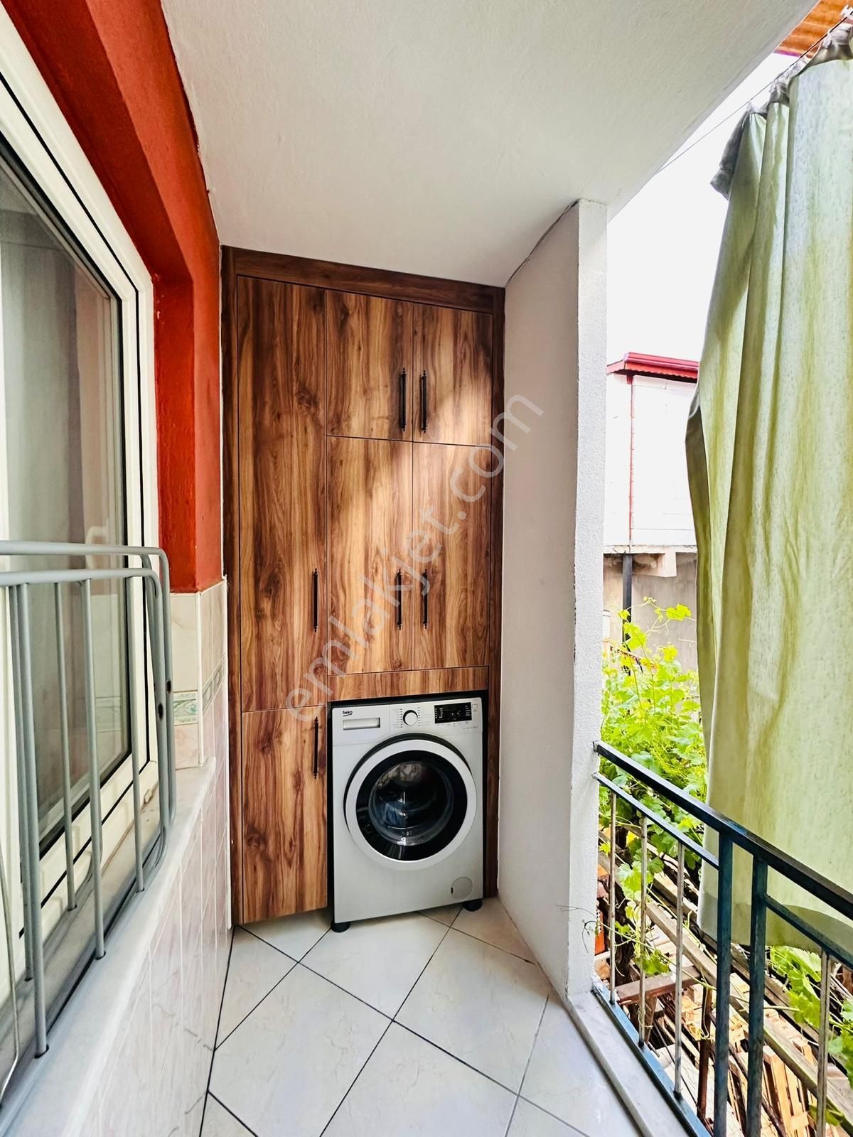 Bahçelievler'de Satılık 3 Katlı Komple Bina - Görsel 9