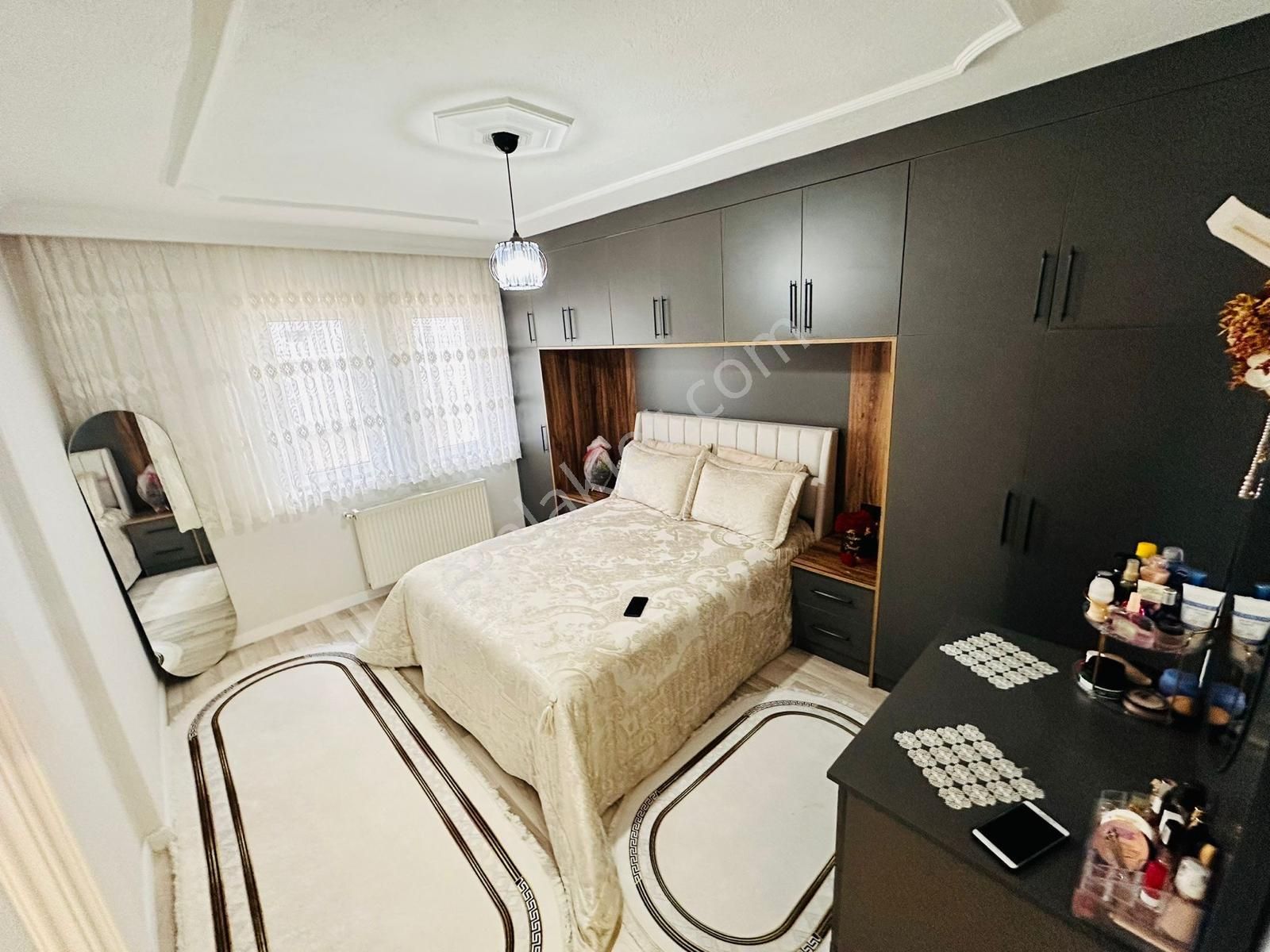 Bahçelievler'de Satılık 3 Katlı Komple Bina - Görsel 4