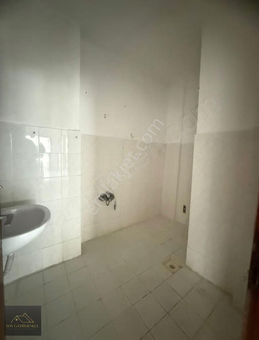 Has Gayirmenkul'den Merkezde 3+1 120 M2 Geniş Bağımsız Daire - Görsel 12