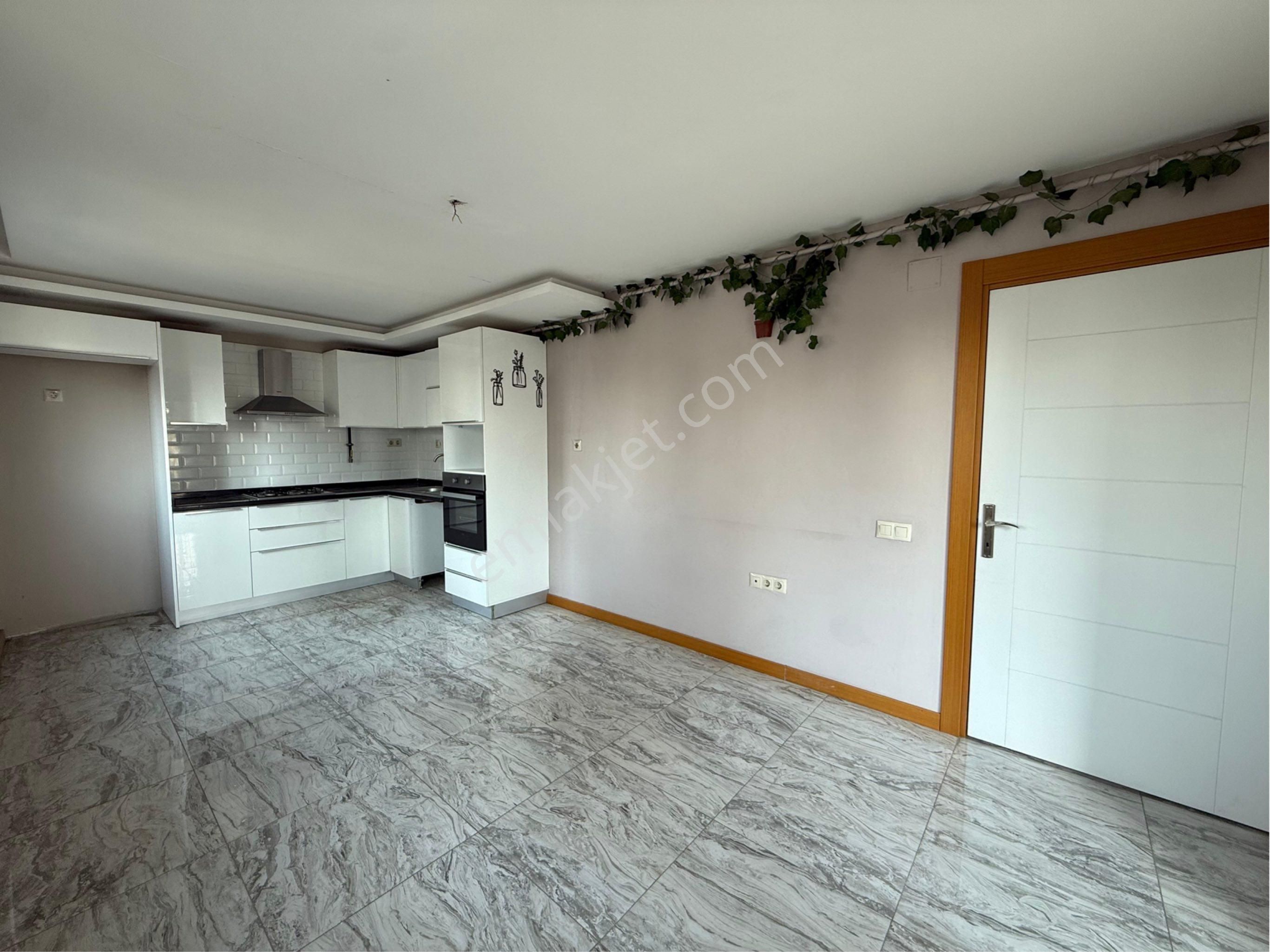 Gürselpaşada Site İçinde Güzel Lokasyon Satılık Daire - Görsel 6