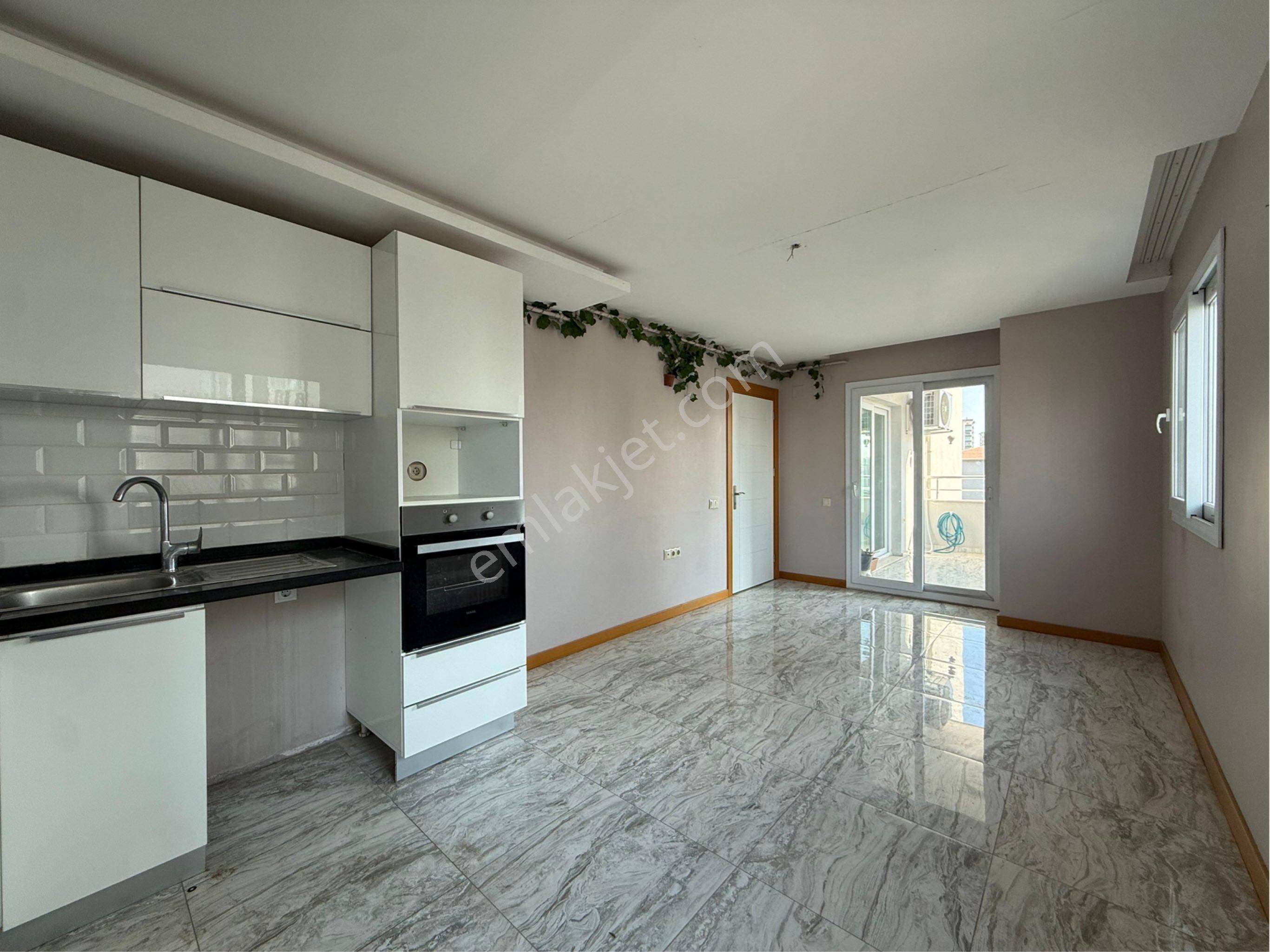 Gürselpaşada Site İçinde Güzel Lokasyon Satılık Daire - Görsel 7