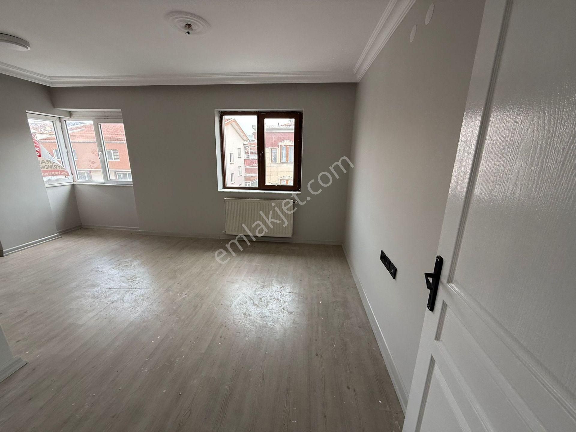 Vatan'dan Bağlarbaşı Merkezde Lüx Yapılı Asansörlü 6+1 Kapalı Teraslı Dublex - Görsel 11