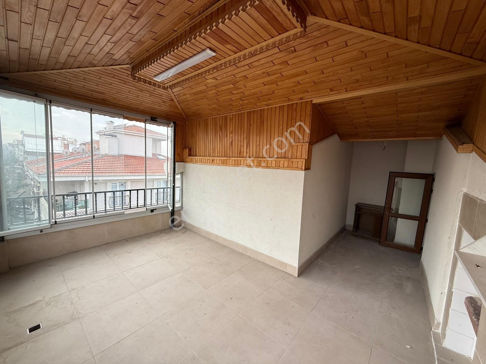 Vatan'dan Bağlarbaşı Merkezde Lüx Yapılı Asansörlü 6+1 Kapalı Teraslı Dublex - Görsel 30