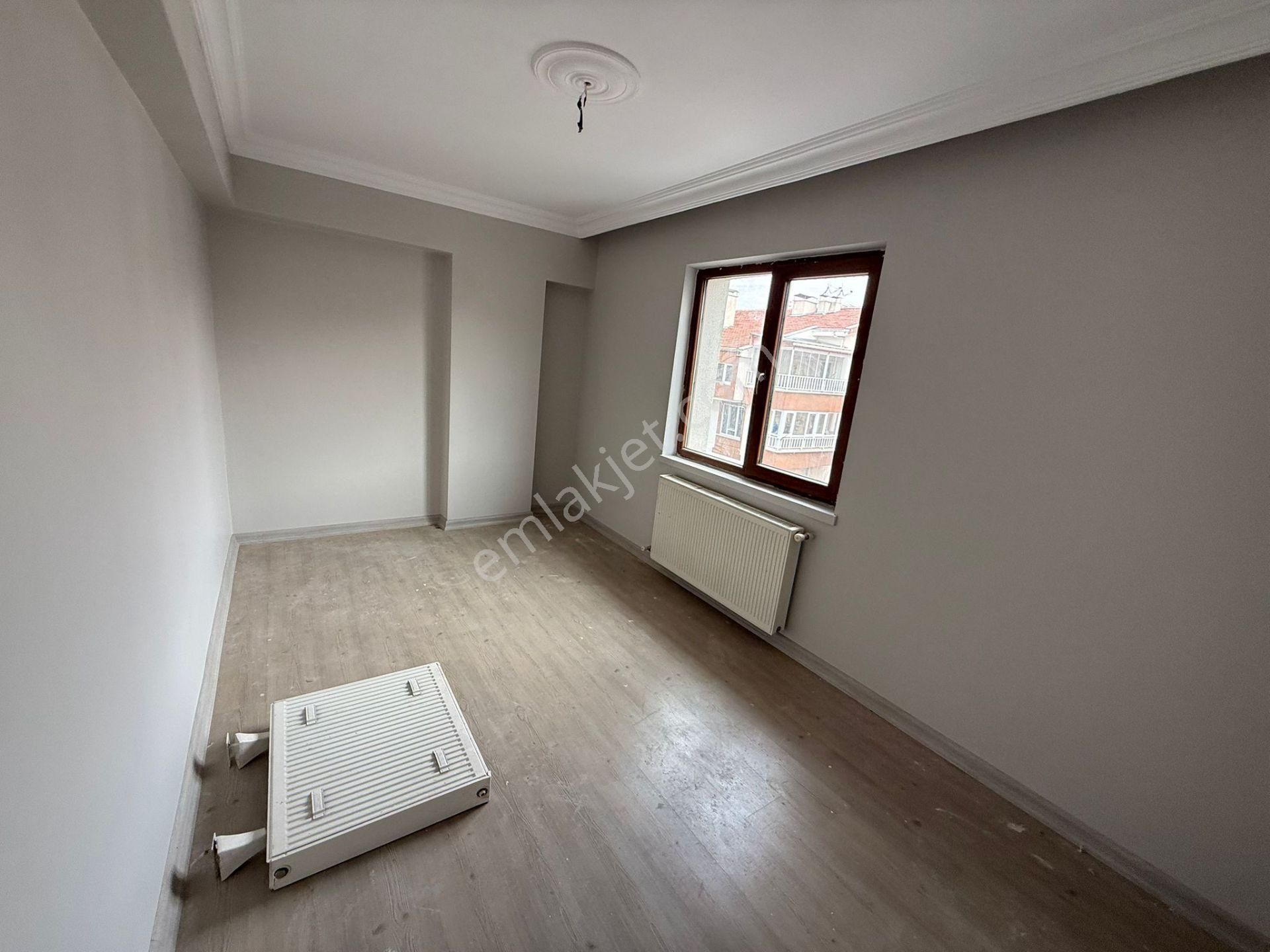 Vatan'dan Bağlarbaşı Merkezde Lüx Yapılı Asansörlü 6+1 Kapalı Teraslı Dublex - Görsel 13