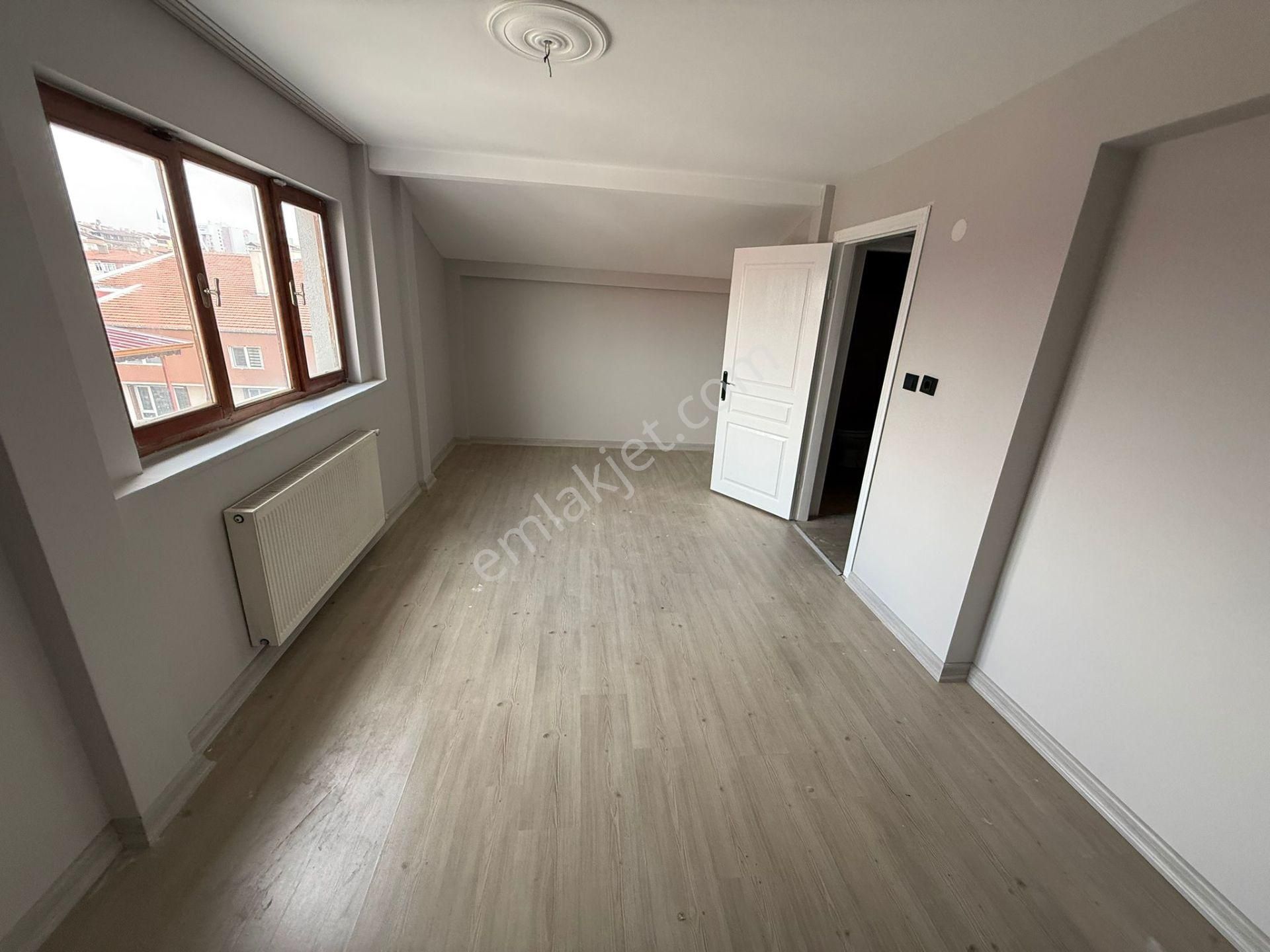 Vatan'dan Bağlarbaşı Merkezde Lüx Yapılı Asansörlü 6+1 Kapalı Teraslı Dublex - Görsel 25