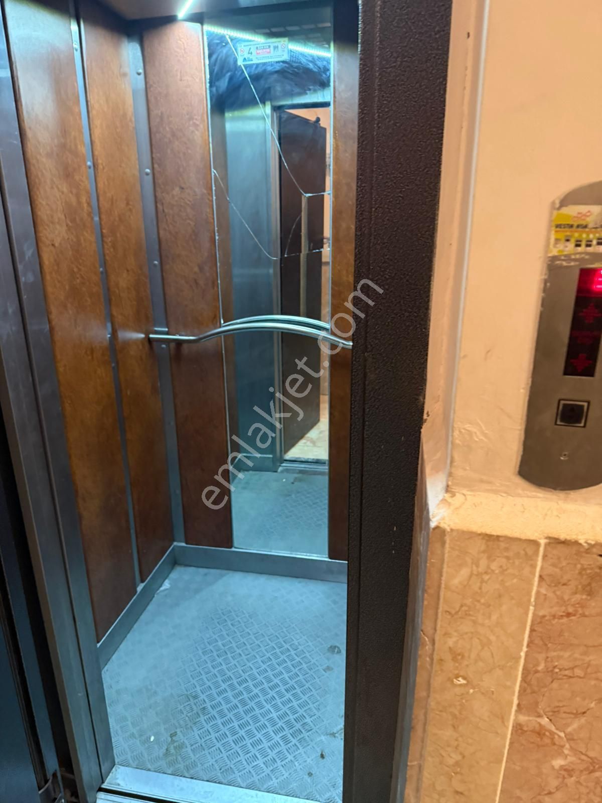 Vatan'dan Bağlarbaşı Merkezde Lüx Yapılı Asansörlü 6+1 Kapalı Teraslı Dublex - Görsel 29