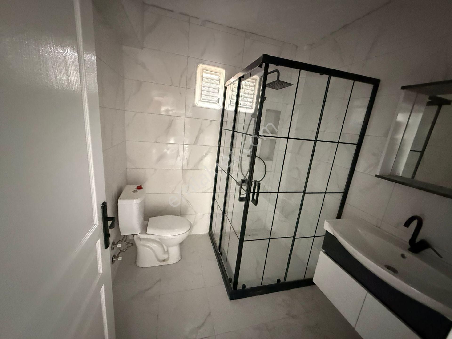 Vatan'dan Bağlarbaşı Merkezde Lüx Yapılı Asansörlü 6+1 Kapalı Teraslı Dublex - Görsel 15