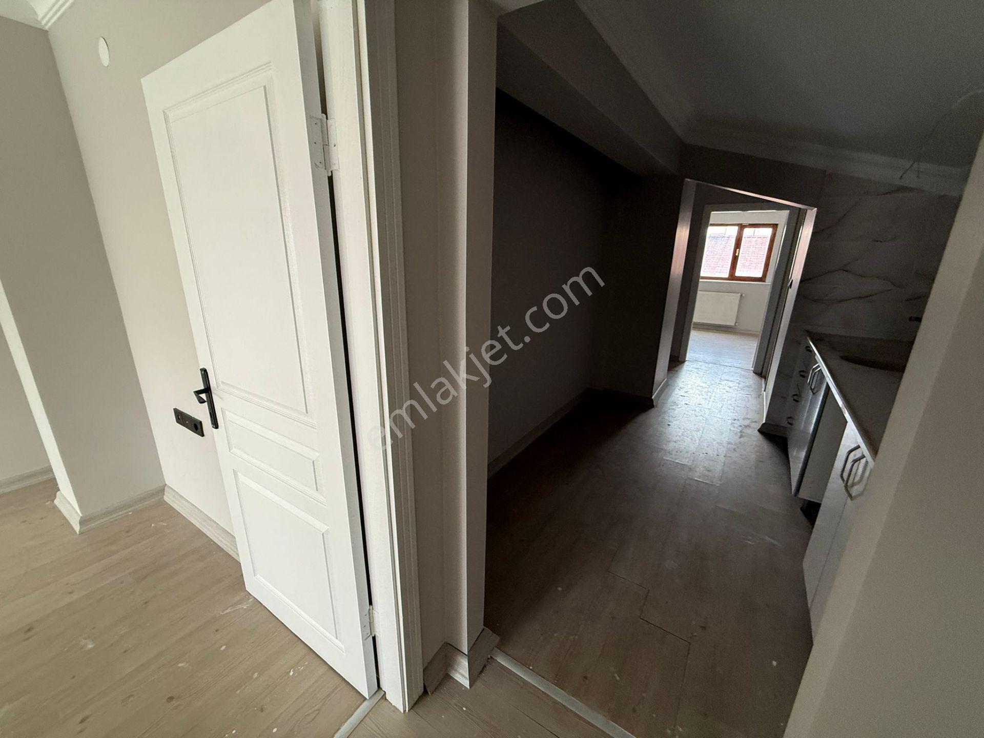 Vatan'dan Bağlarbaşı Merkezde Lüx Yapılı Asansörlü 6+1 Kapalı Teraslı Dublex - Görsel 18