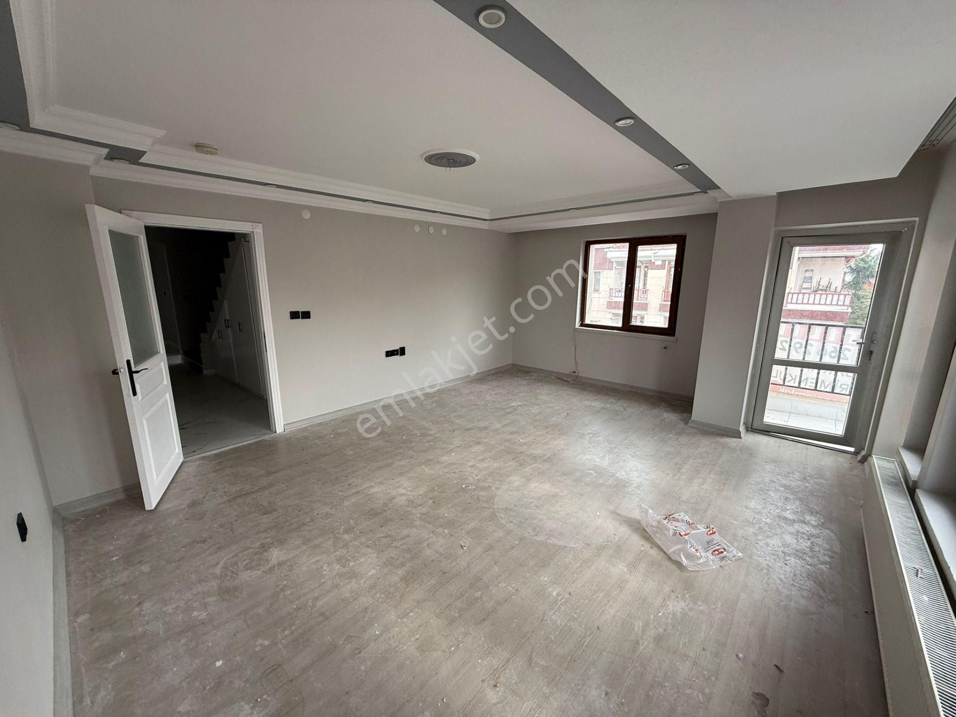 Vatan'dan Bağlarbaşı Merkezde Lüx Yapılı Asansörlü 6+1 Kapalı Teraslı Dublex - Görsel 8