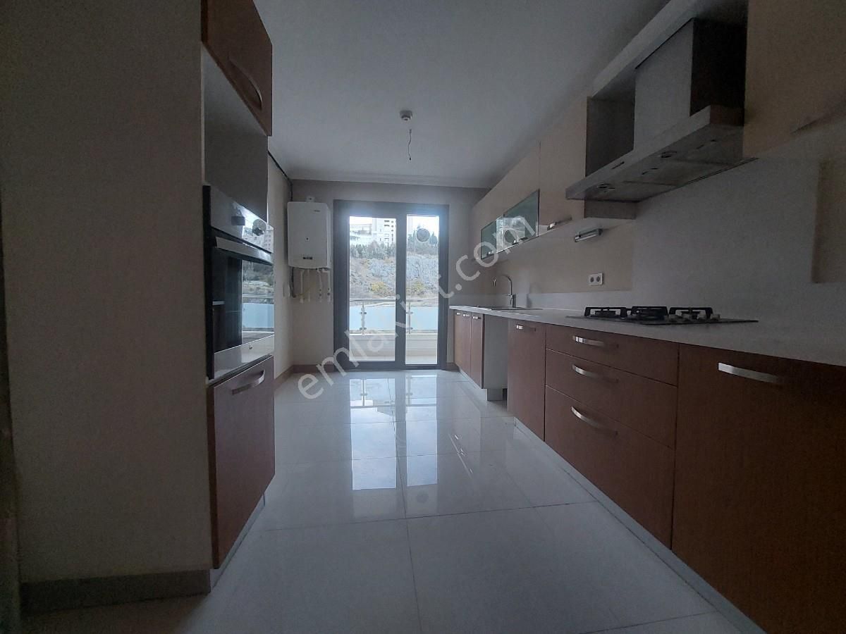 Çankaya Kırkkonaklar Esin Sitesinde 3+1 3 Kombili - Görsel 7