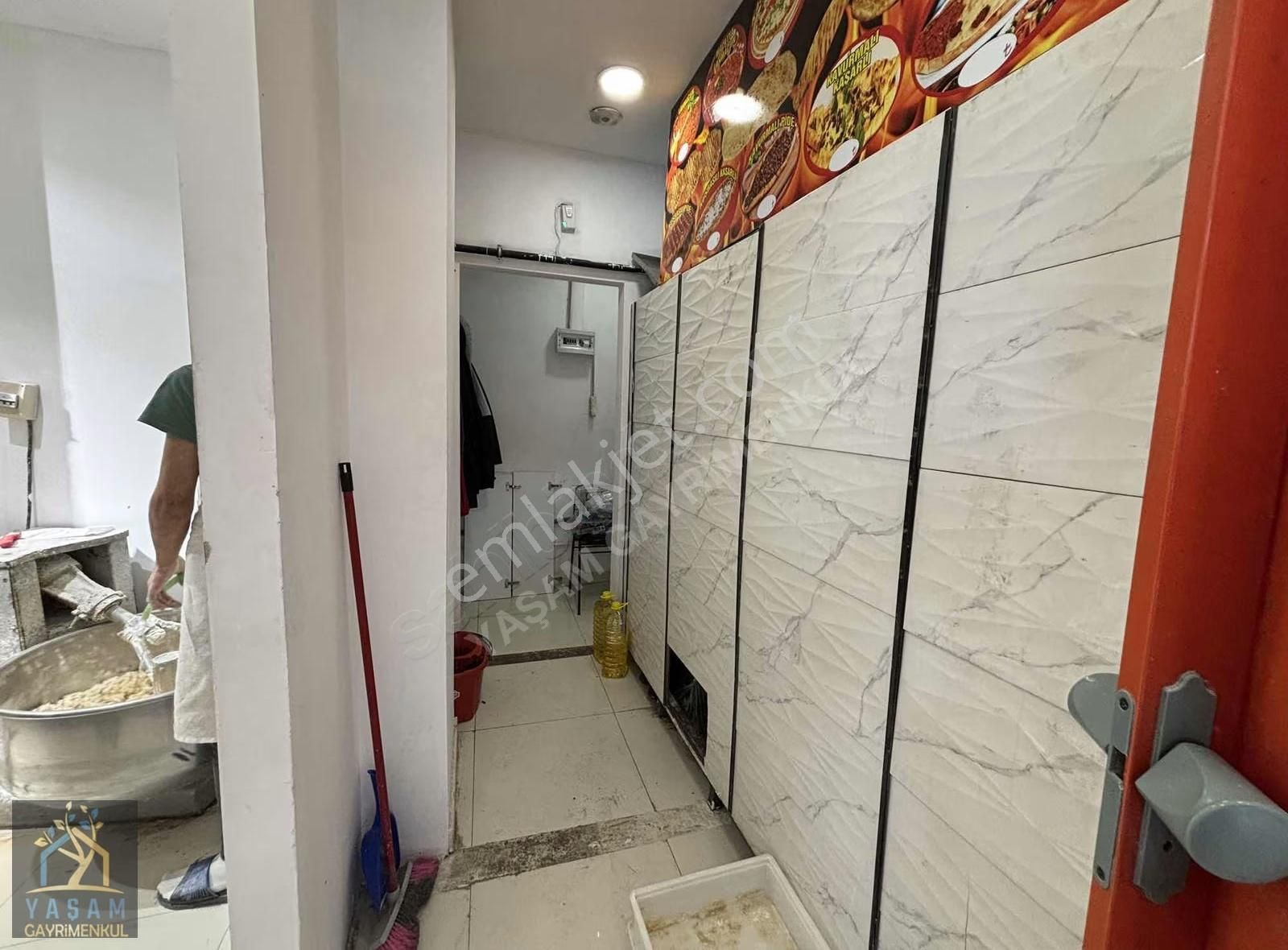 Yaşam Dan Satılık Cadde Üzeri Köşebaşı Dükkan Çift Giriş - Görsel 7