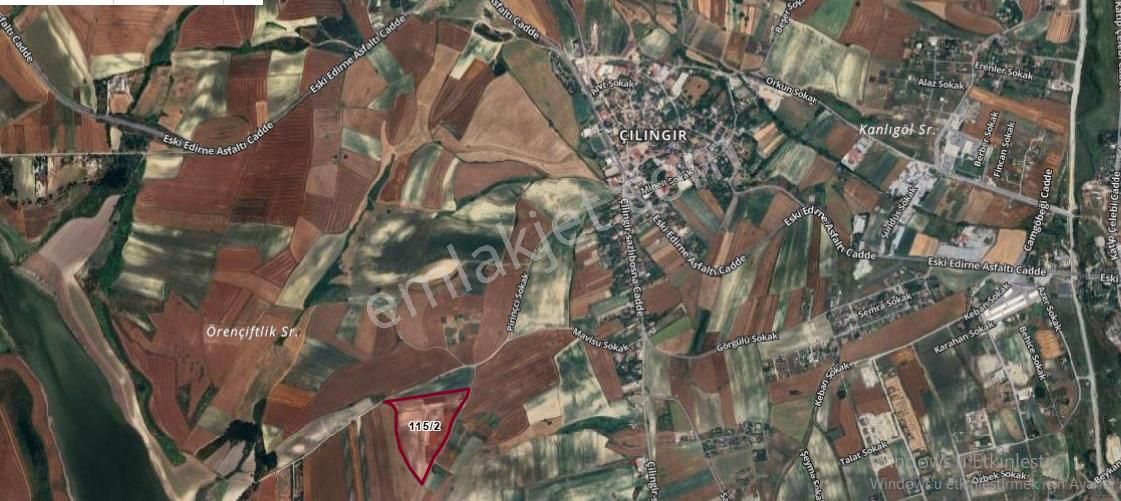 Arnavutköy Çilingirde Satılık Arsa , 3000 M2 Hisseli Yolu Var Evlerin Yakını