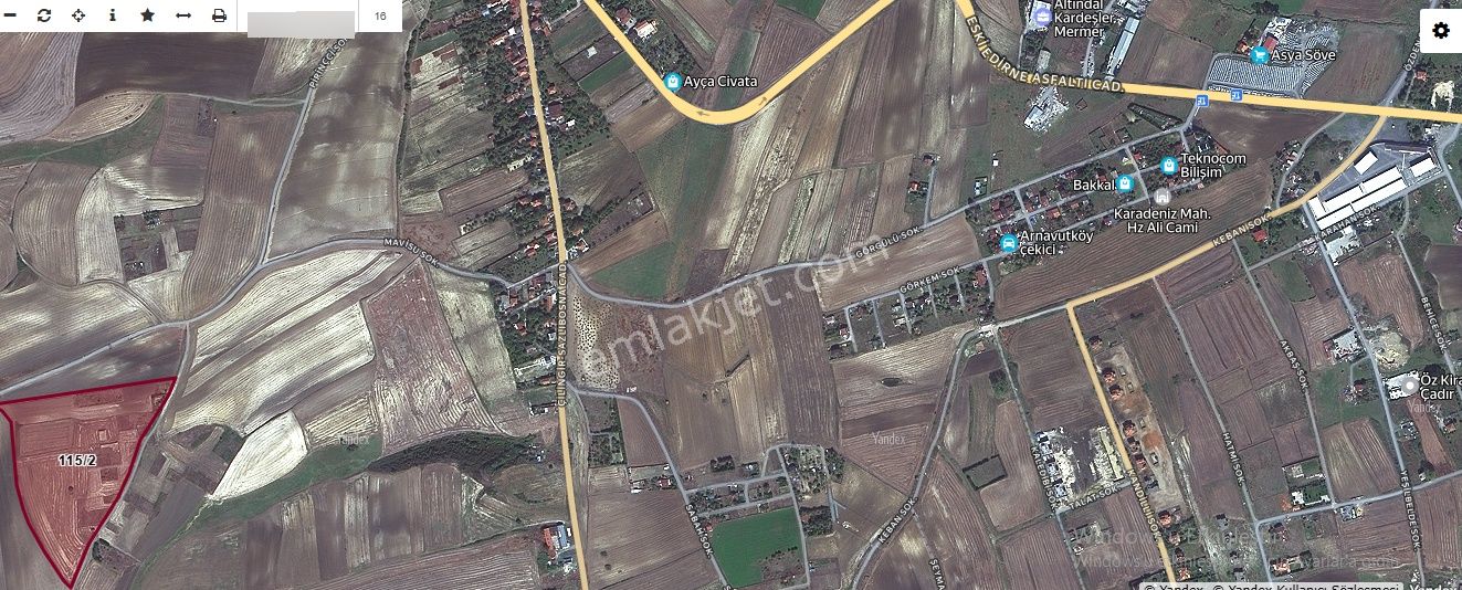 Arnavutköy Çilingirde Satılık Arsa , 3000 M2 Hisseli Yolu Var Evlerin Yakını - Görsel 9