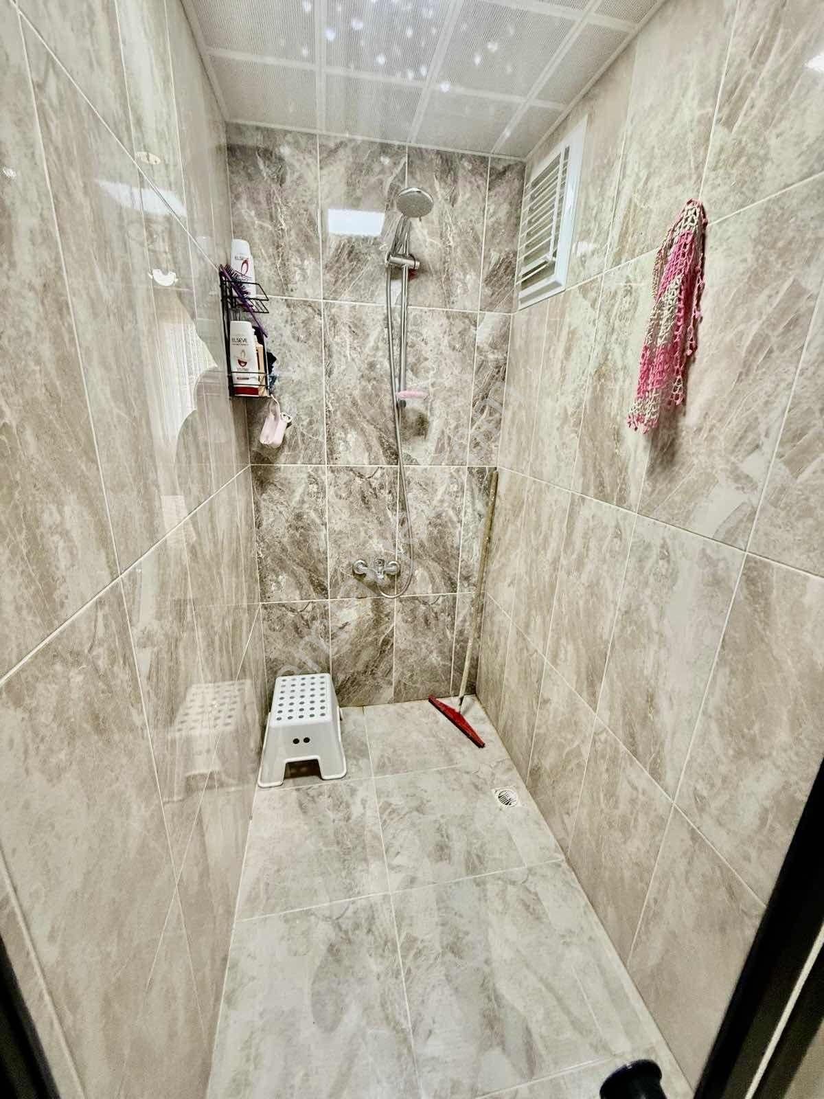 Yeni Çınar'dan Sitede Ara Kat Teras,cam Balkon'lu Lüx 3+1 Daire. - Görsel 23