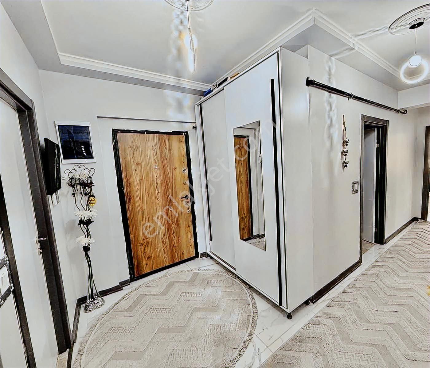 Yeni Çınar'dan Sitede Ara Kat Teras,cam Balkon'lu Lüx 3+1 Daire. - Görsel 24