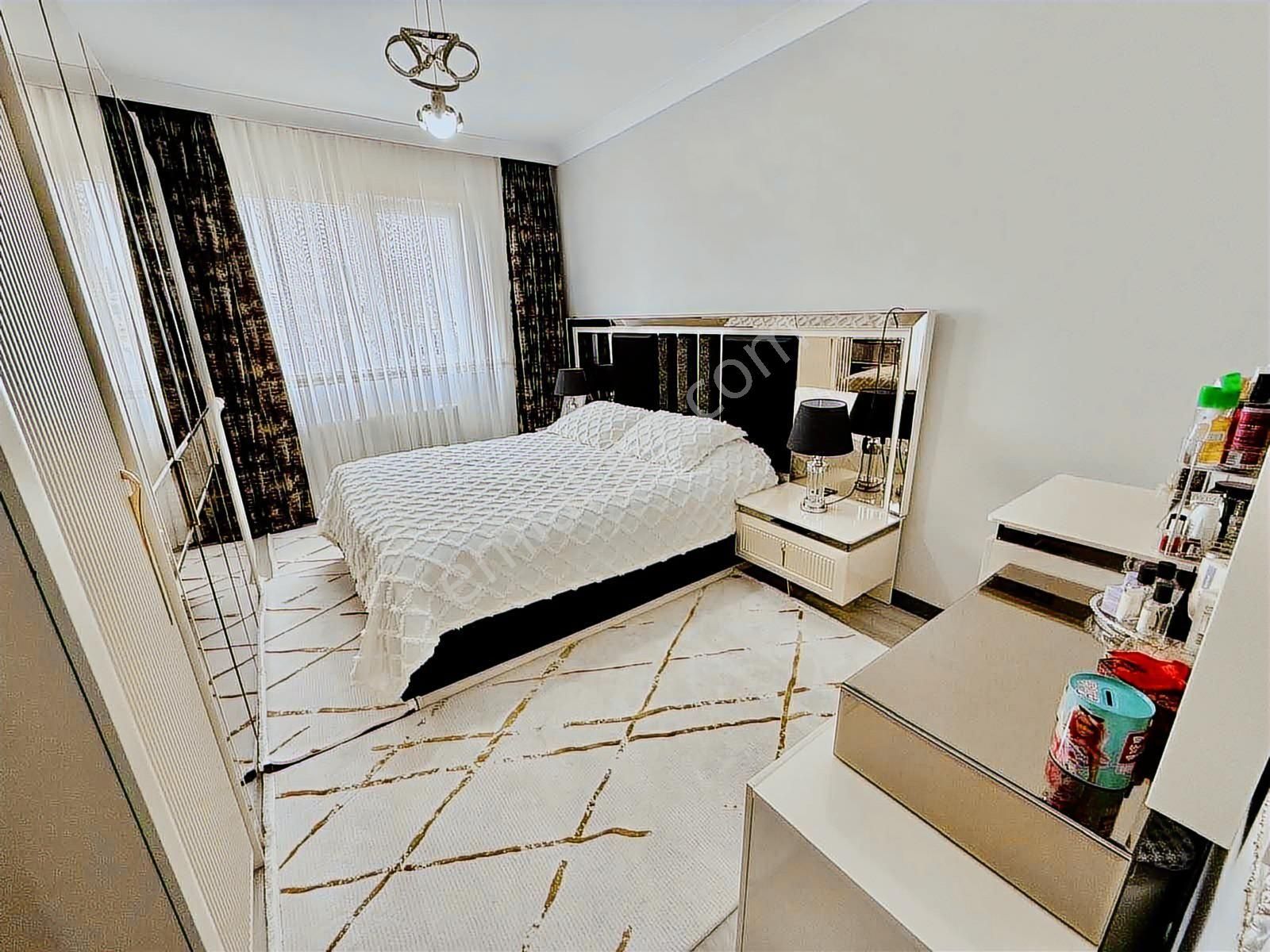 Yeni Çınar'dan Sitede Ara Kat Teras,cam Balkon'lu Lüx 3+1 Daire. - Görsel 20