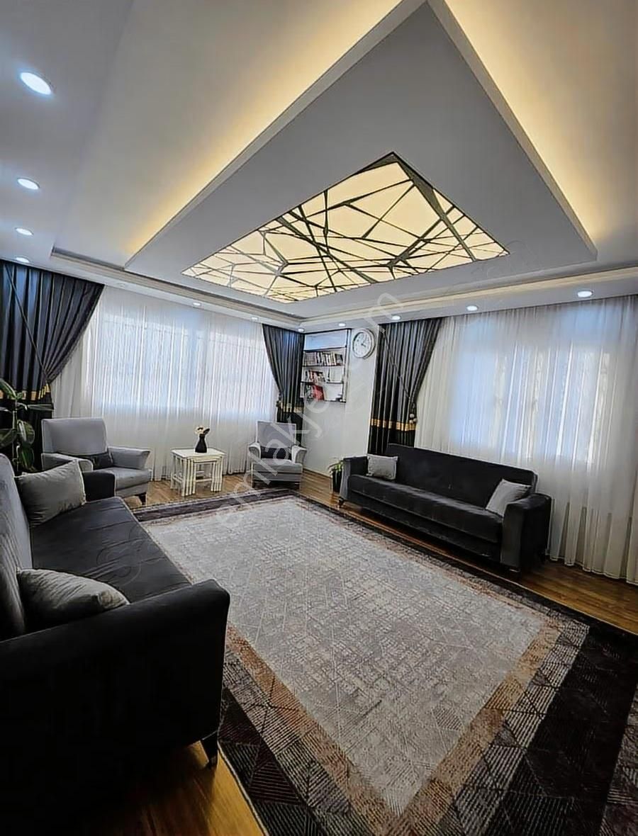 Levent Mahallesi'nde Satılık 1,5 Katlı 2+1 Geniş Oturumlu - Görsel 9