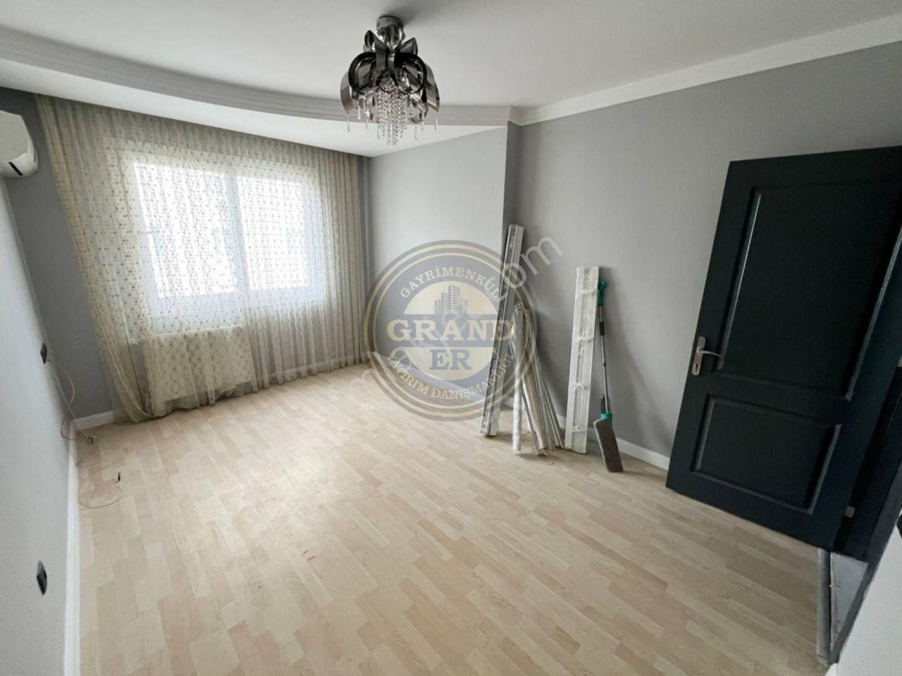 Mersin Mezitli Viranşehir Mah.geniş Oturumlu 4+1 Satılık Daire - Görsel 7