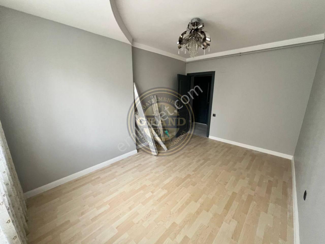 Mersin Mezitli Viranşehir Mah.geniş Oturumlu 4+1 Satılık Daire - Görsel 12