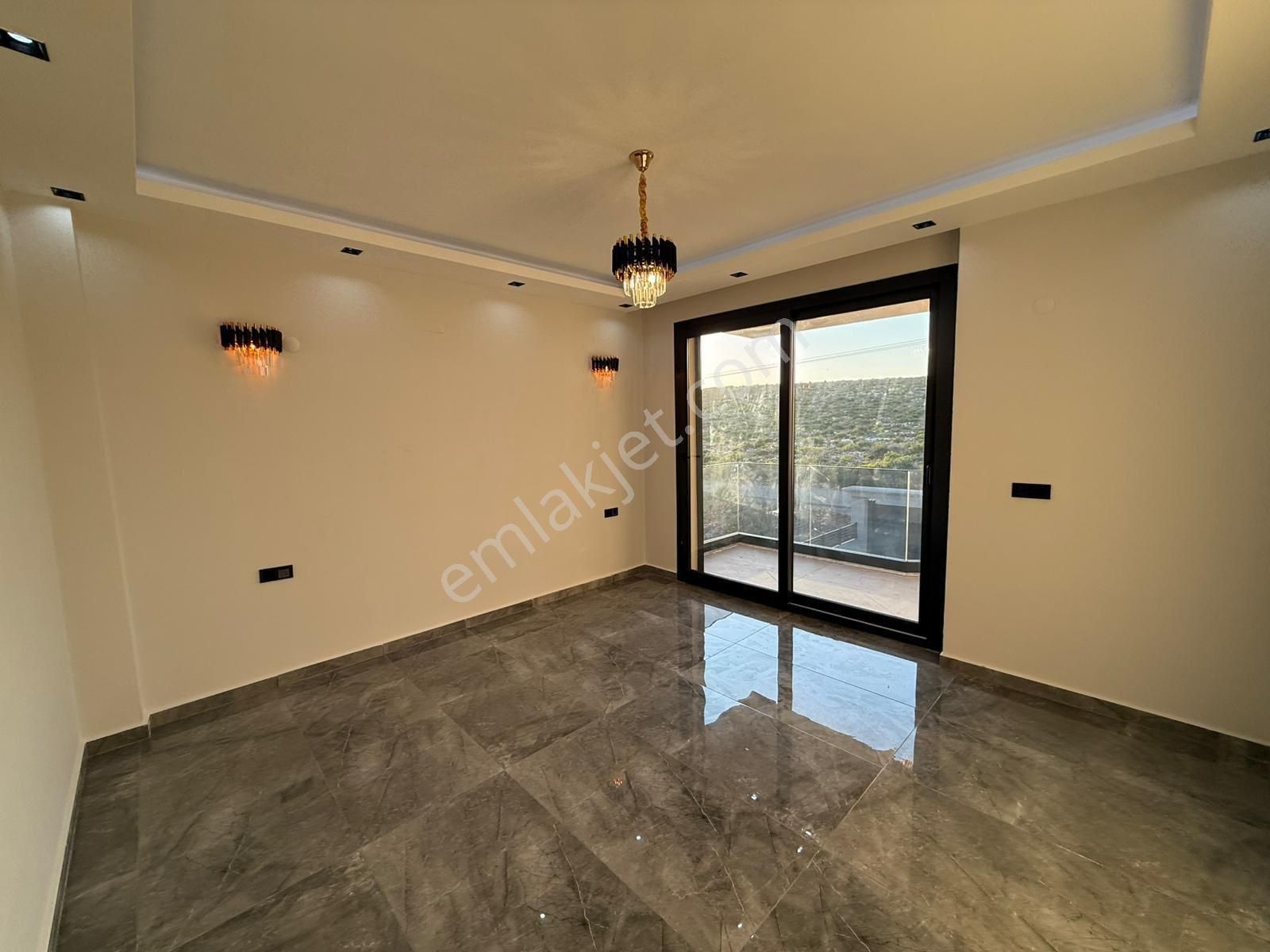 Didim Efeler Mah. İmbat Sahiline 1 Km Mesafe, 4+1 Lüks Villa - Görsel 14