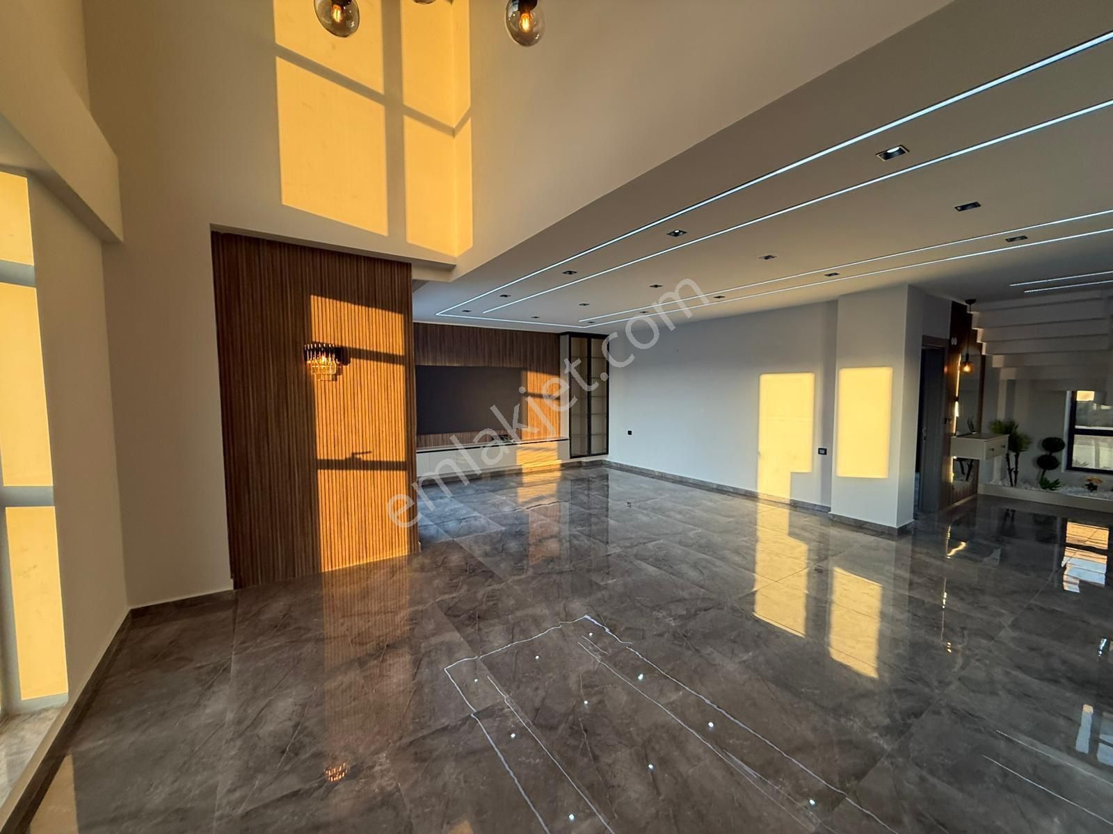 Didim Efeler Mah. İmbat Sahiline 1 Km Mesafe, 4+1 Lüks Villa - Görsel 20