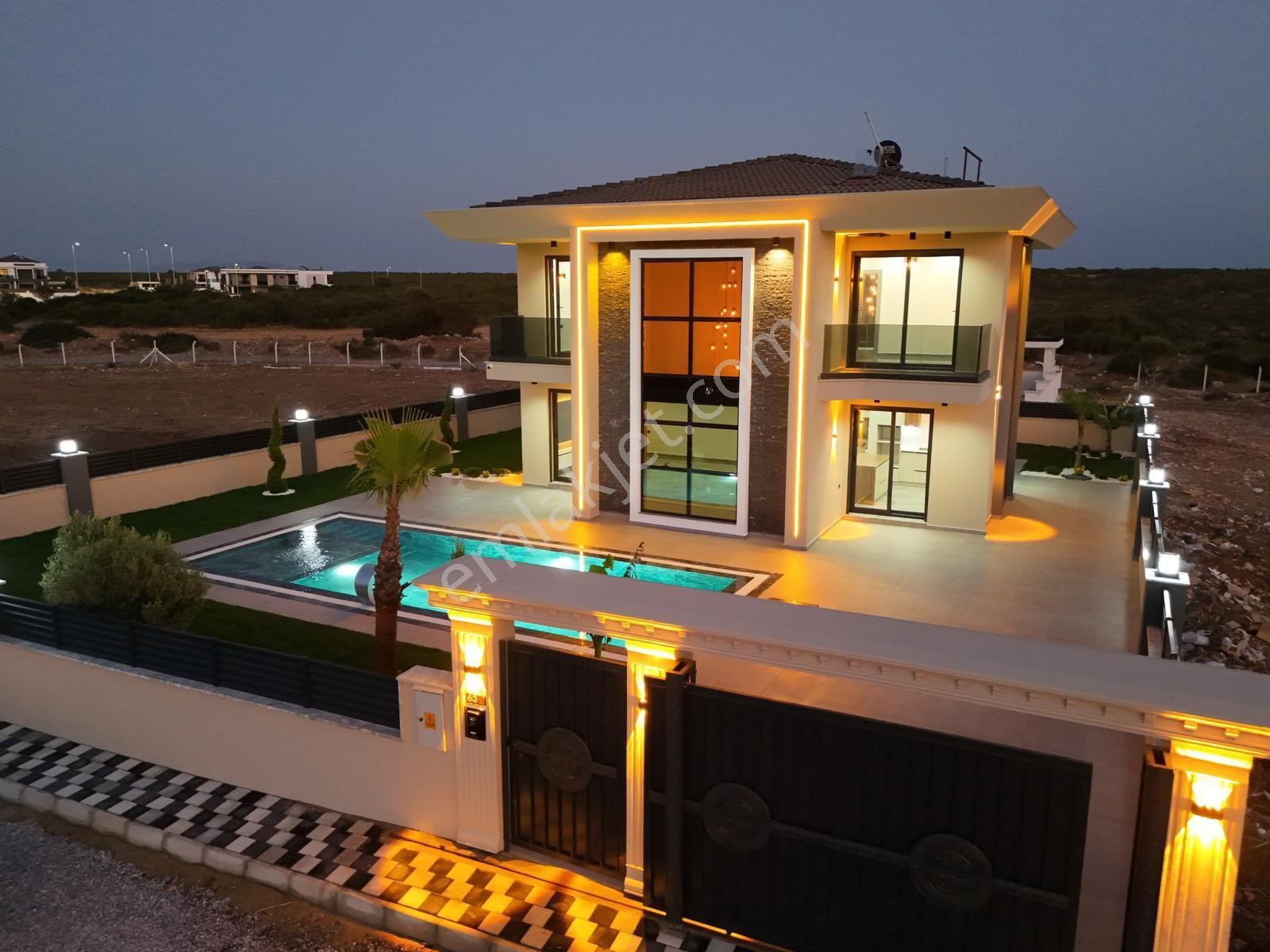 Didim Efeler Mah. İmbat Sahiline 1 Km Mesafe, 4+1 Lüks Villa - Görsel 5