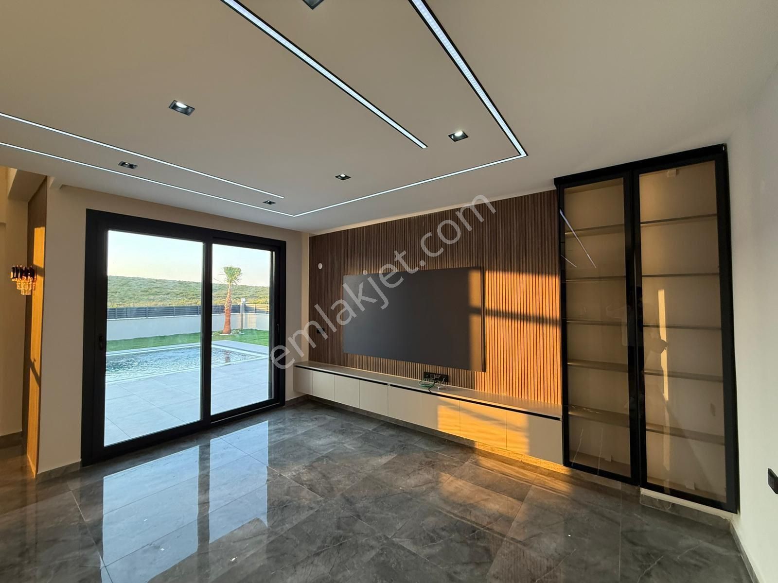 Didim Efeler Mah. İmbat Sahiline 1 Km Mesafe, 4+1 Lüks Villa - Görsel 16