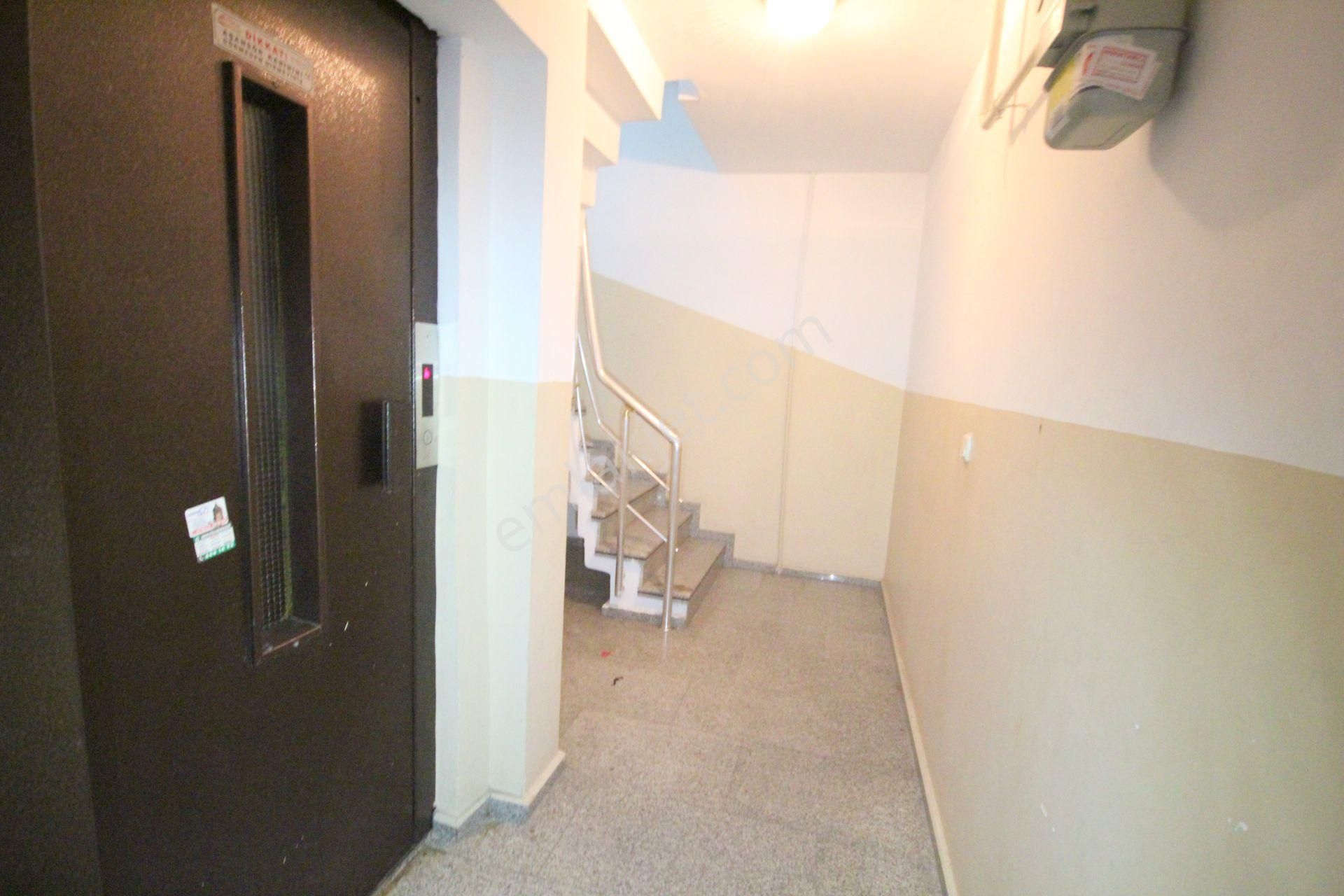 Old City'den S.paşa 15yıllık Bina 3+1 90m2 Bahçe Kullanımlı Lüx Bakımlı - Görsel 8