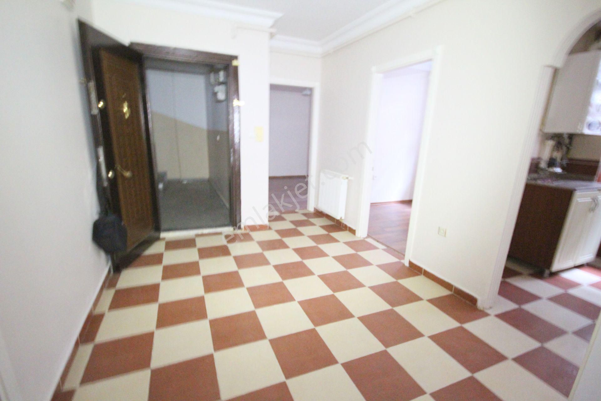 Old City'den S.paşa 15yıllık Bina 3+1 90m2 Bahçe Kullanımlı Lüx Bakımlı - Görsel 14