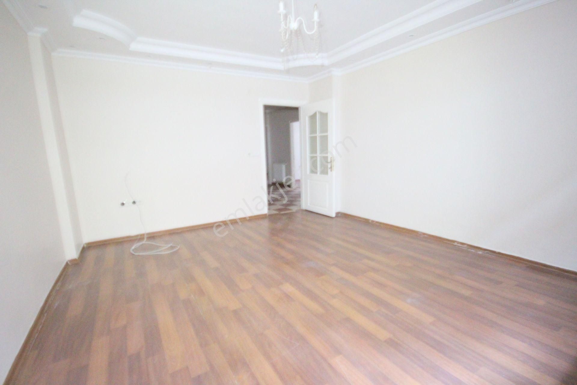 Old City'den S.paşa 15yıllık Bina 3+1 90m2 Bahçe Kullanımlı Lüx Bakımlı - Görsel 13