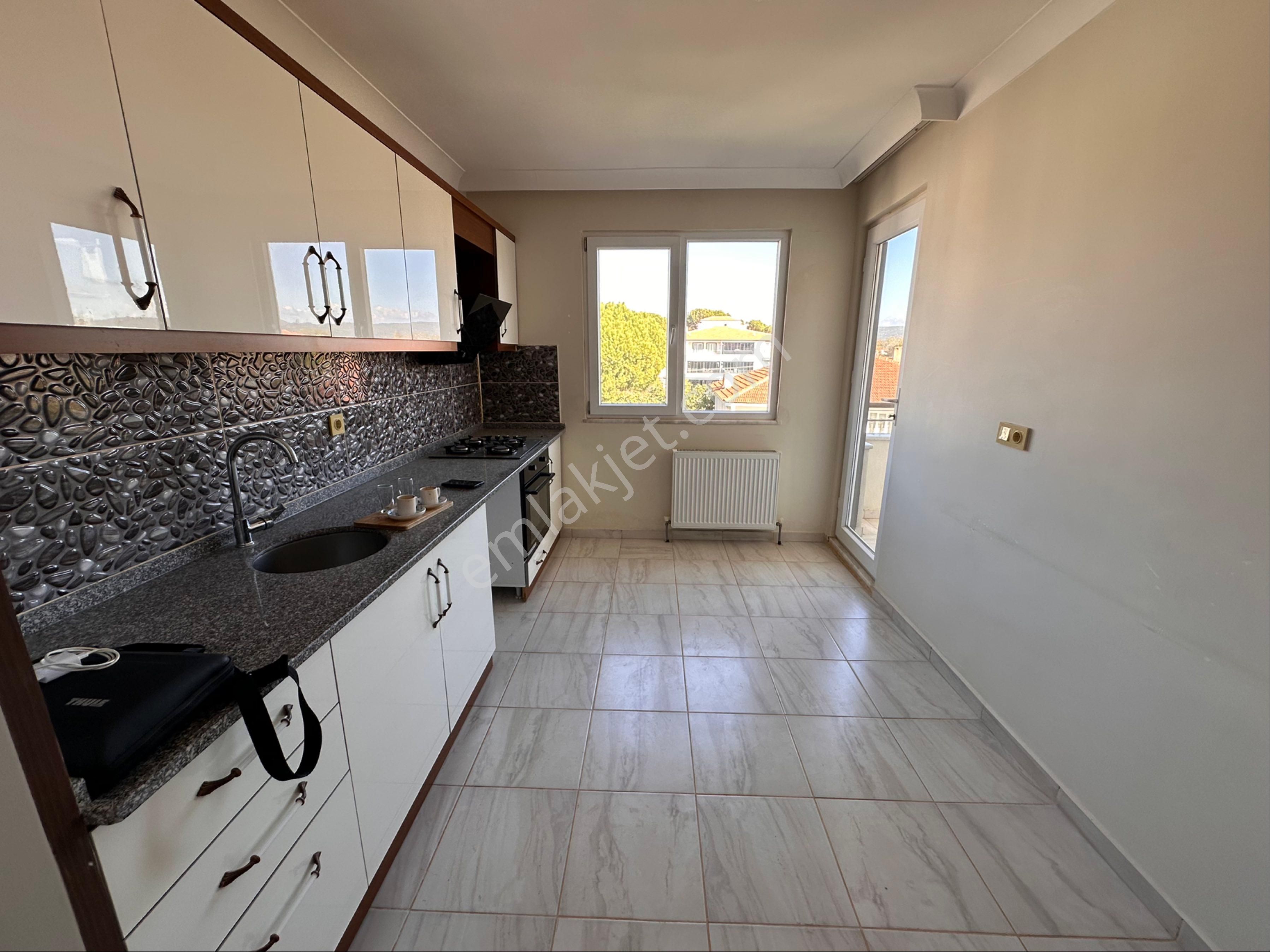 3+1 Geniş 130 M2 Ferah Manzaralı Satılık Daire - Görsel 10