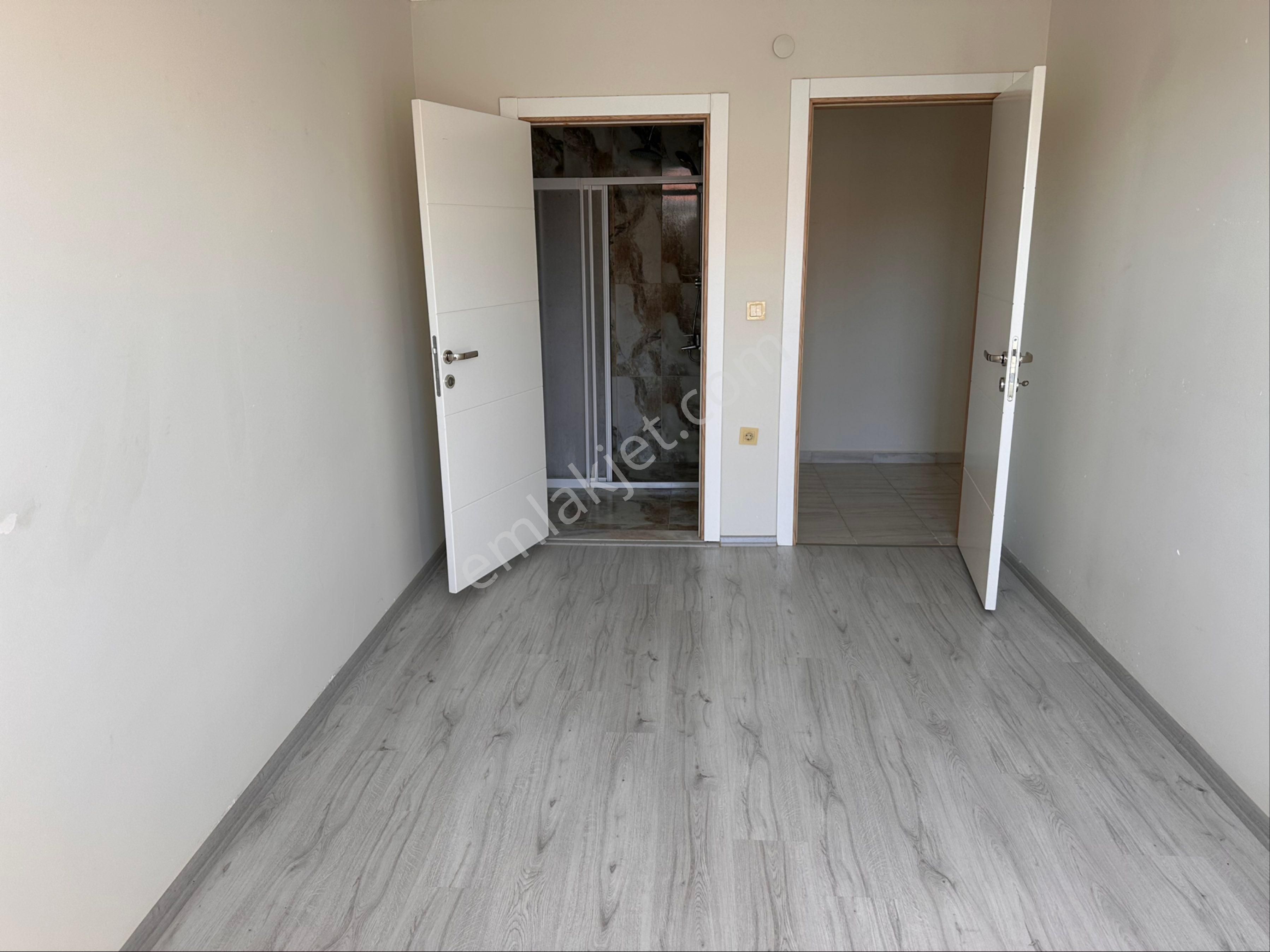 3+1 Geniş 130 M2 Ferah Manzaralı Satılık Daire - Görsel 19