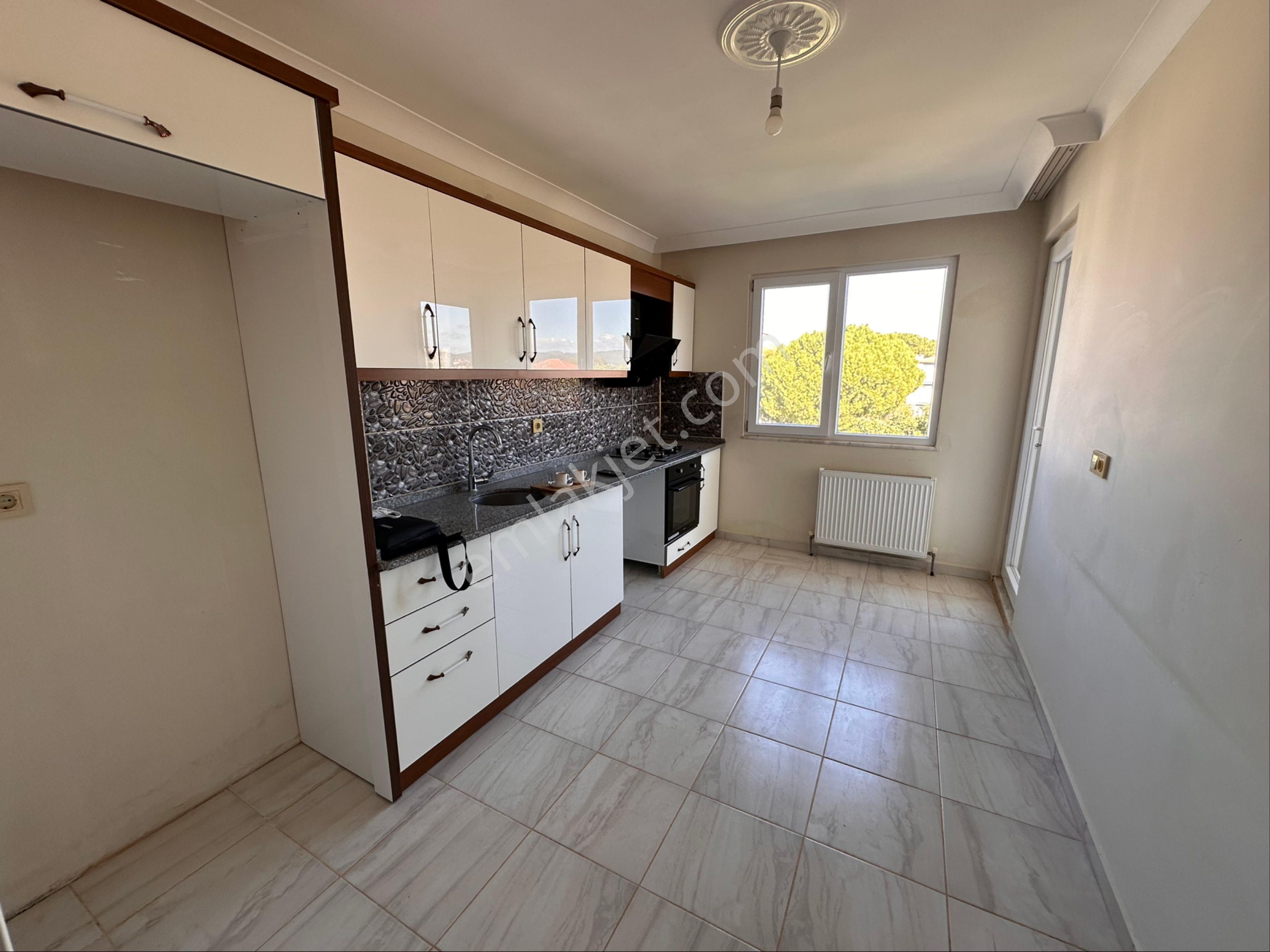 3+1 Geniş 130 M2 Ferah Manzaralı Satılık Daire - Görsel 9