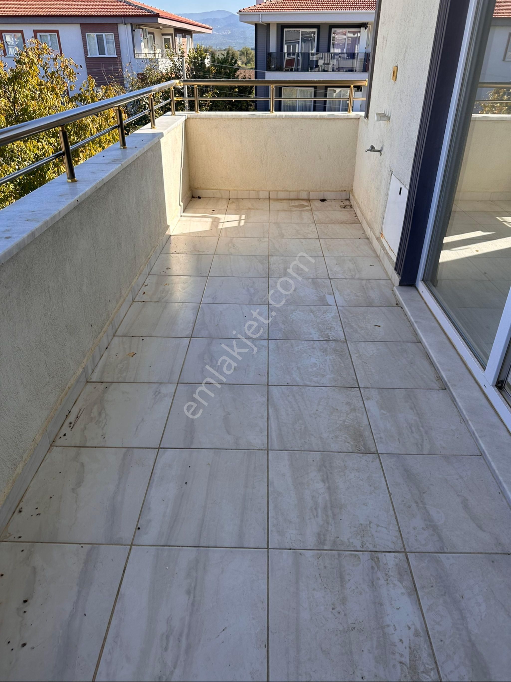 3+1 Geniş 130 M2 Ferah Manzaralı Satılık Daire - Görsel 6