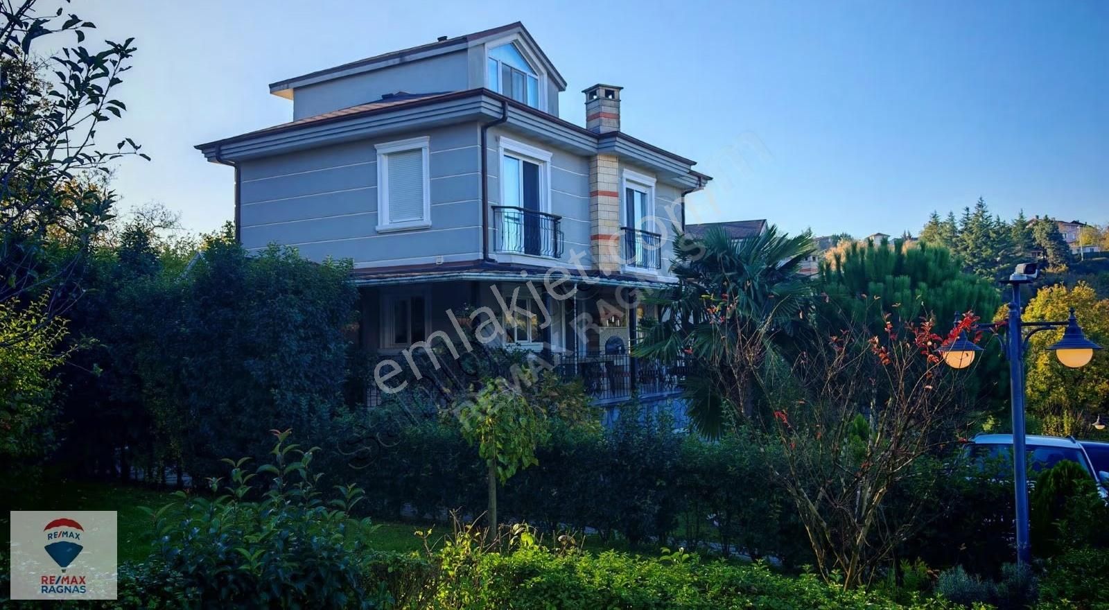 Çekmeköy Orman Manzaralı 5+2 Villa 760m² Site İçinde Satılık - Görsel 16