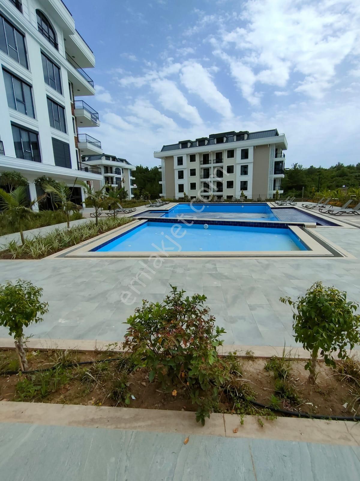 Alanya Oba Da Lüks Site İçinde 3+1 Ayrı Mutfak Geniş Daire - Görsel 7