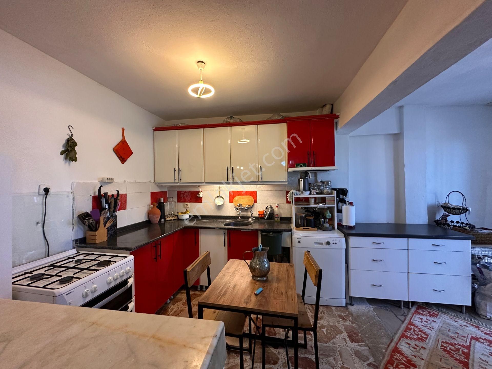 Balıklıova'da Deniz Manzaralı Villa - Görsel 10