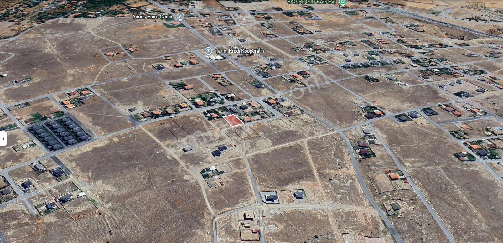 Gesi Mahallesi'nde Yola Cepheli 847 M2 Villa Parseli