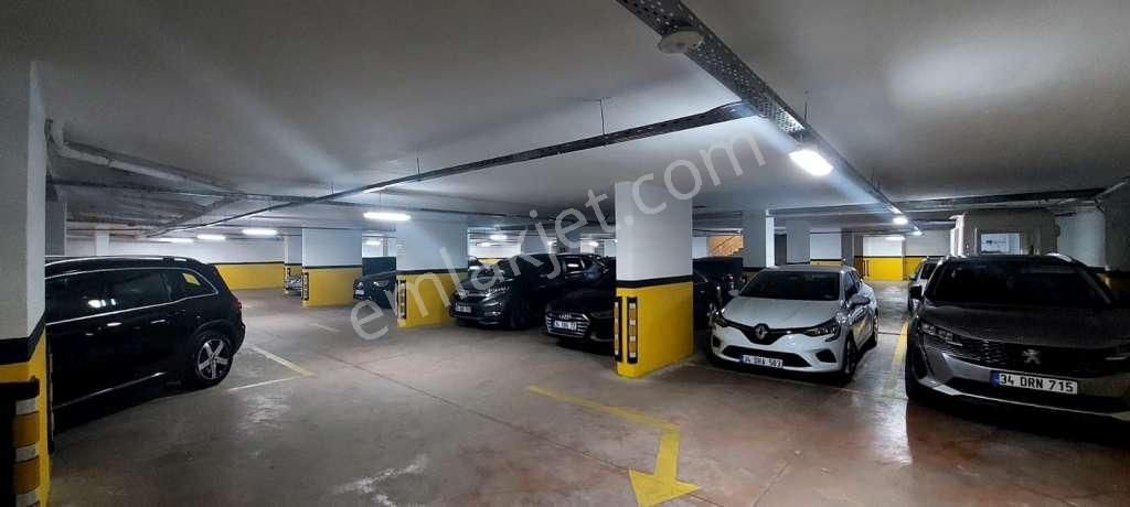 Kaçmaz'dan Altıntepe Sahilde Bostancıya Sınır Site İçinde 3+1 - Görsel 27