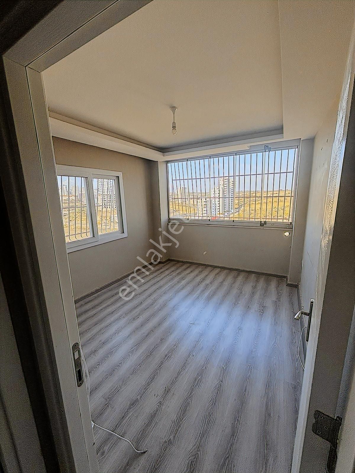 Zorlu Garimenkul'den Boynuyoğunda Hasarsız 3+1 Kiralık Daire - Görsel 3