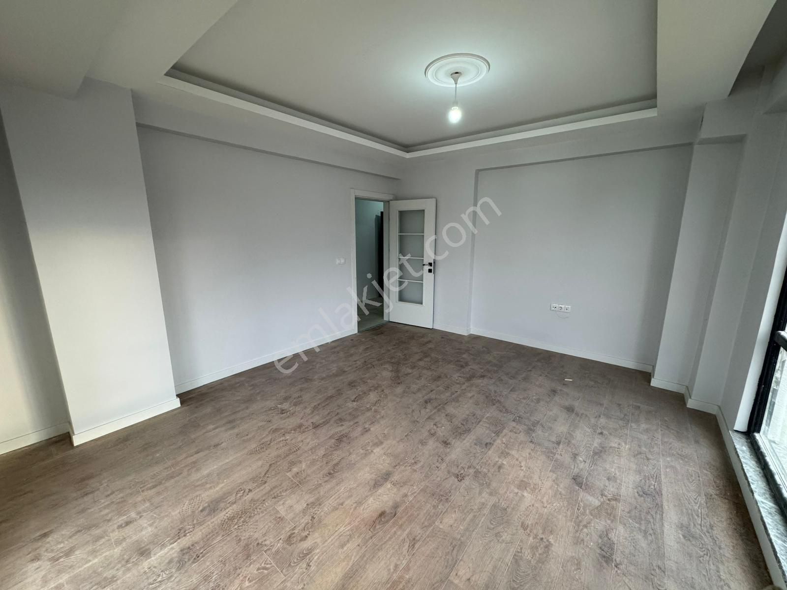 Remax Esra Karagöz'den Arifiye'de 3+1 Köşe Daire Acil Satılık - Görsel 16