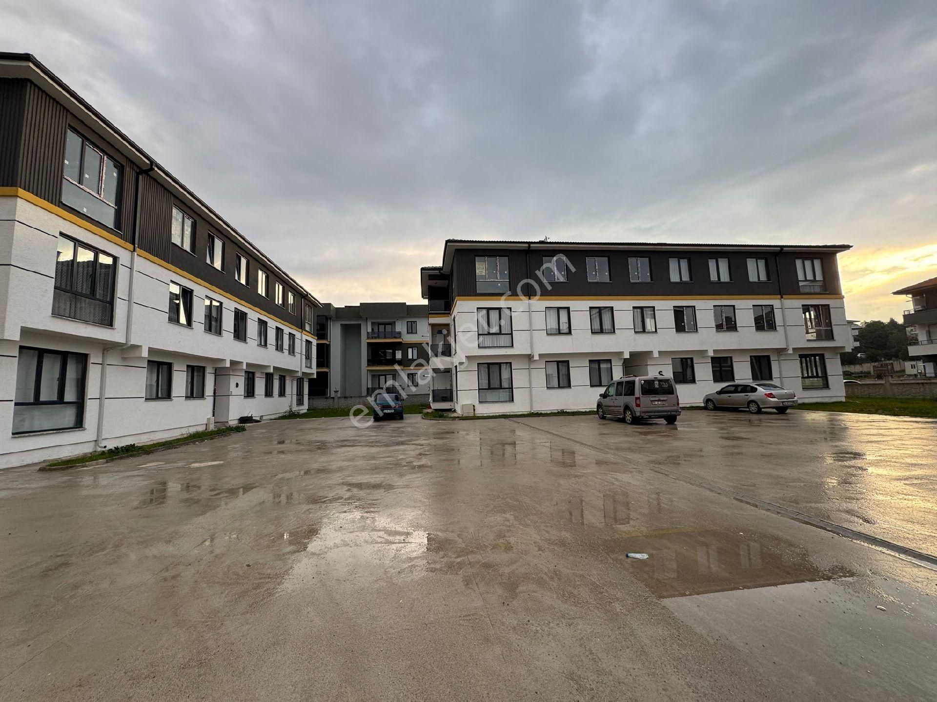 Remax Esra Karagöz'den Arifiye'de 3+1 Köşe Daire Acil Satılık - Görsel 5