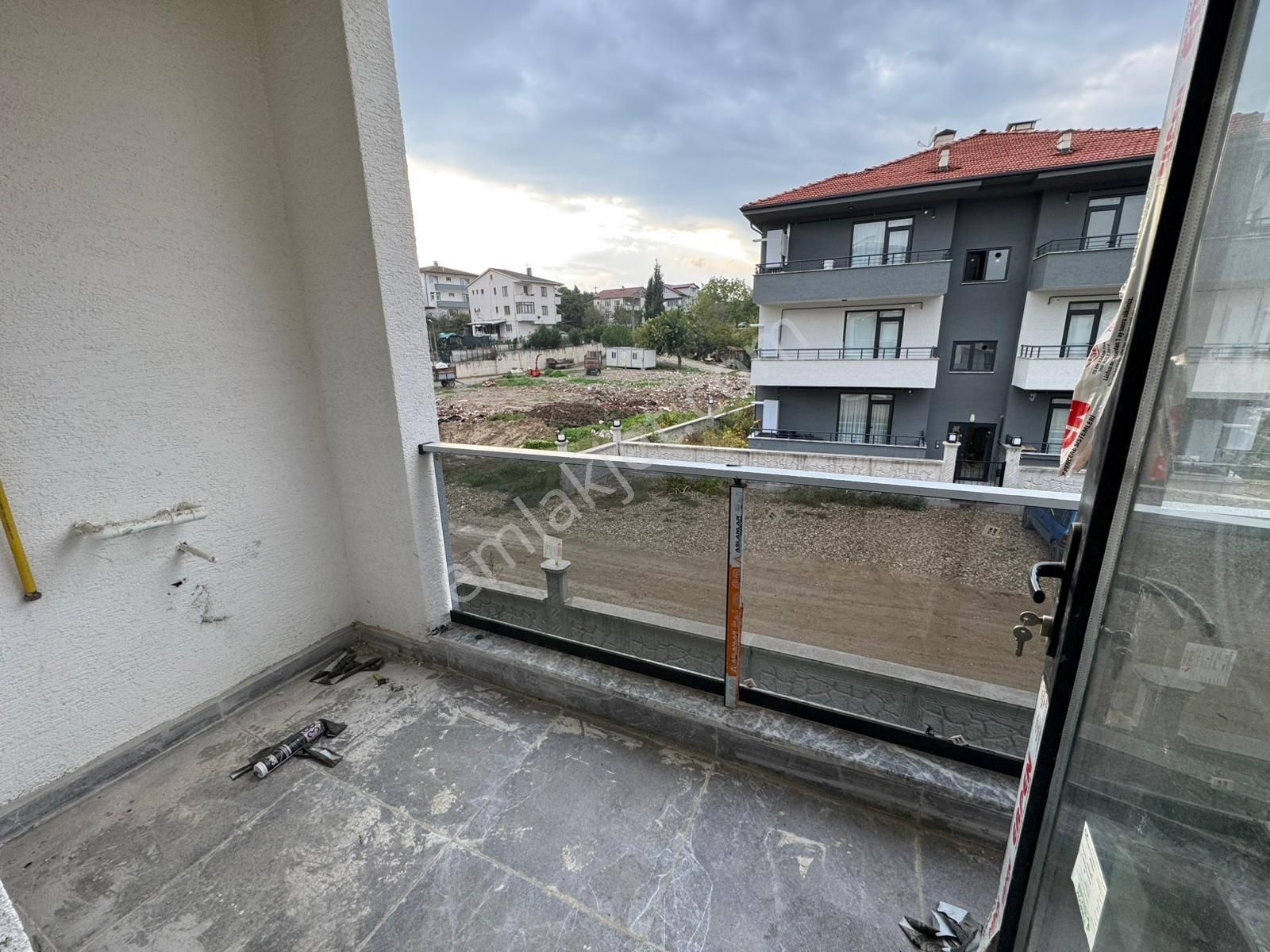 Remax Esra Karagöz'den Arifiye'de 3+1 Köşe Daire Acil Satılık - Görsel 20