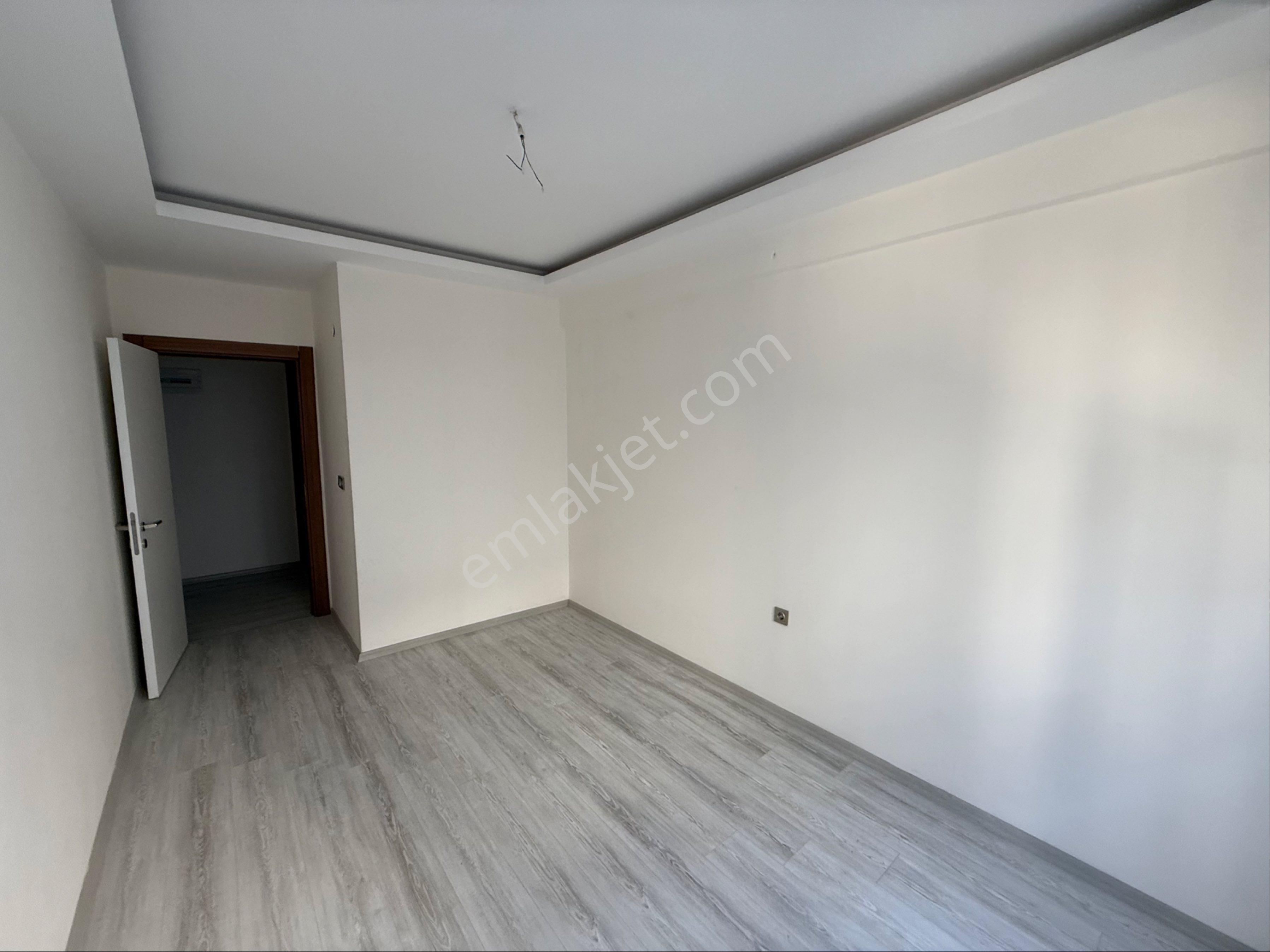 Davutlar Merkezde Havuz’lu Kapalı Otoparklı 2+1 Daire - Görsel 18
