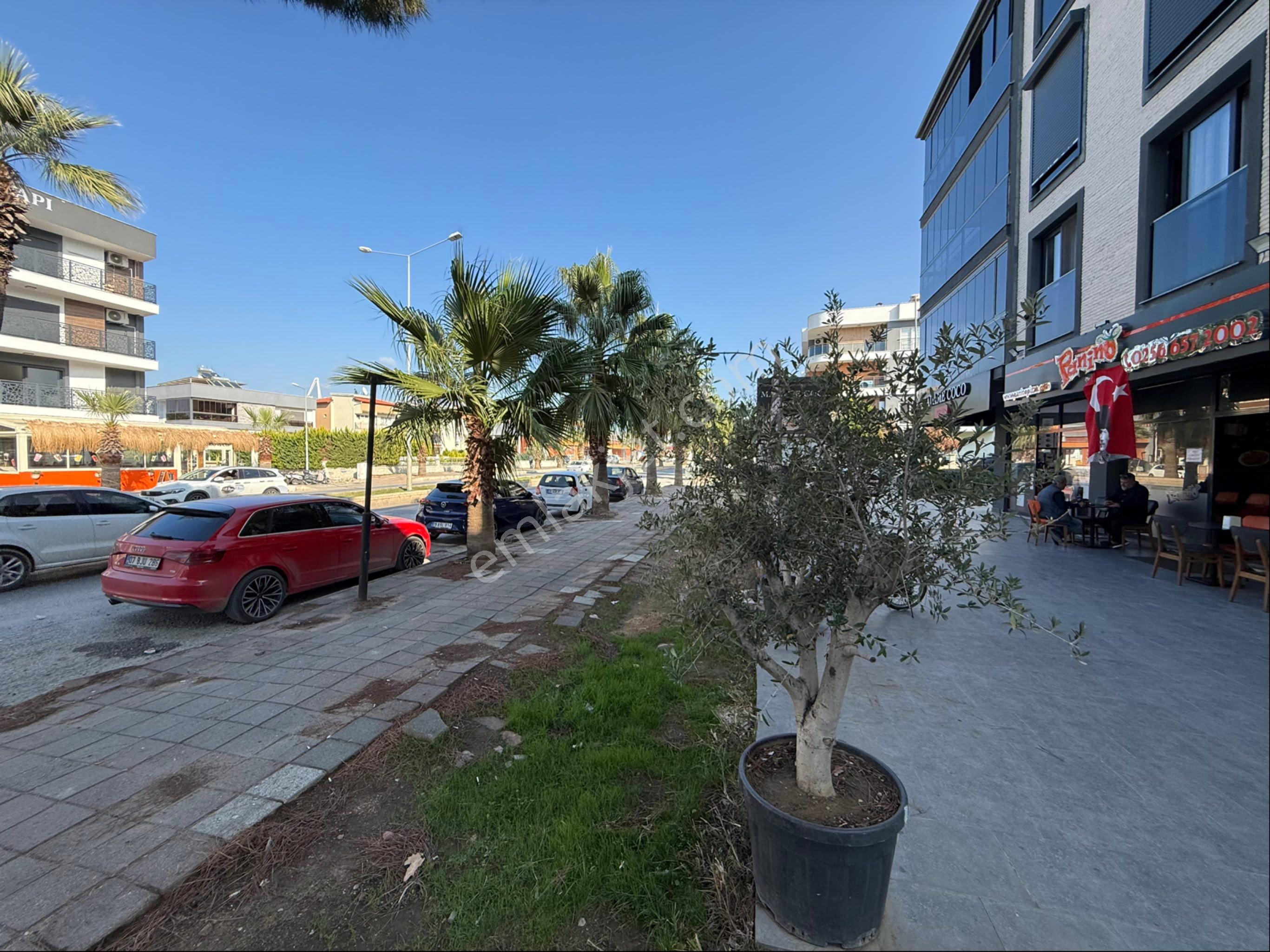 Davutlar Merkezde Havuz’lu Kapalı Otoparklı 2+1 Daire - Görsel 2