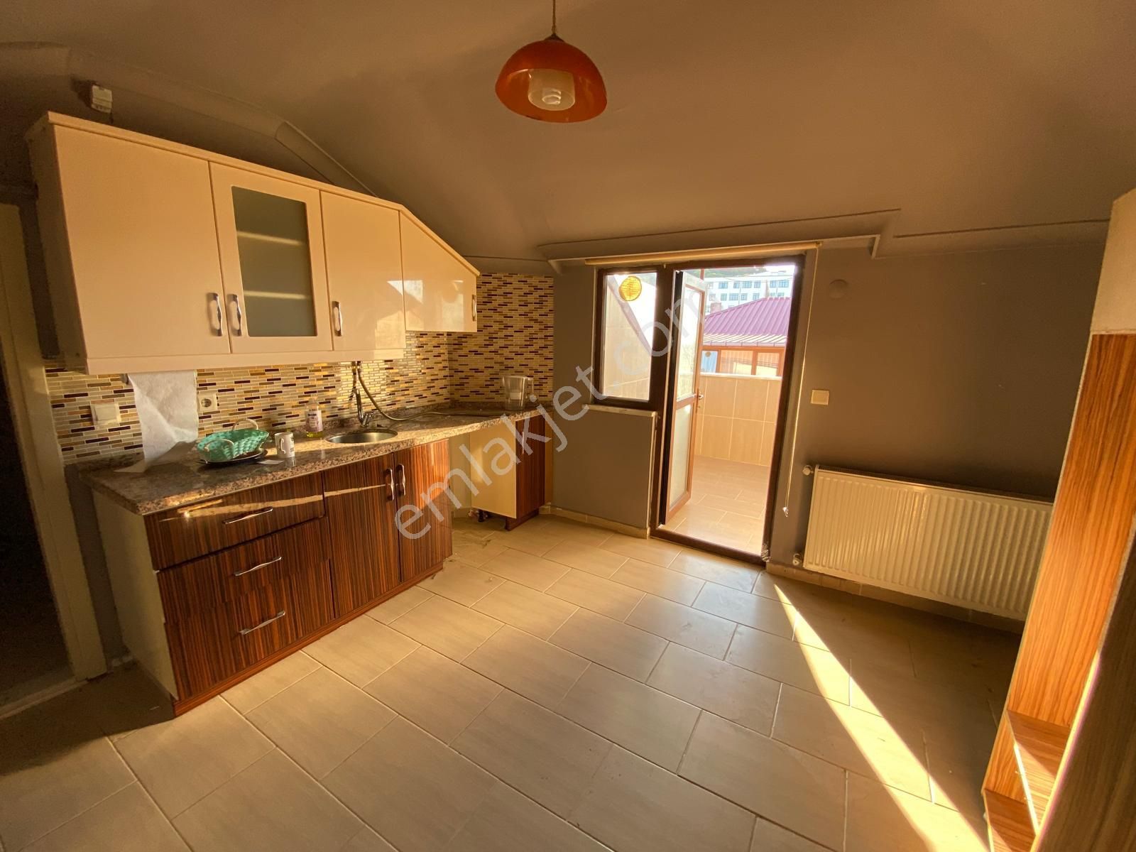 Trabzon'da Satılık Bina - Görsel 19