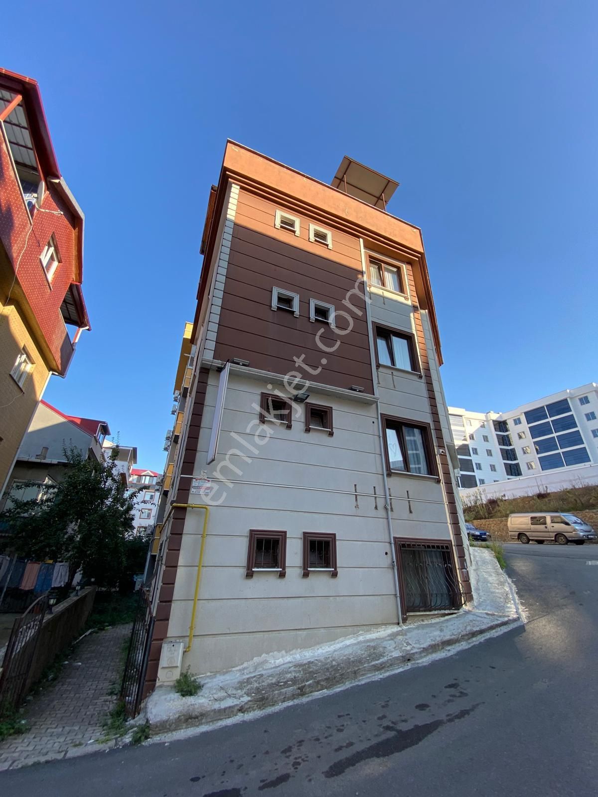 Trabzon'da Satılık Bina - Görsel 2