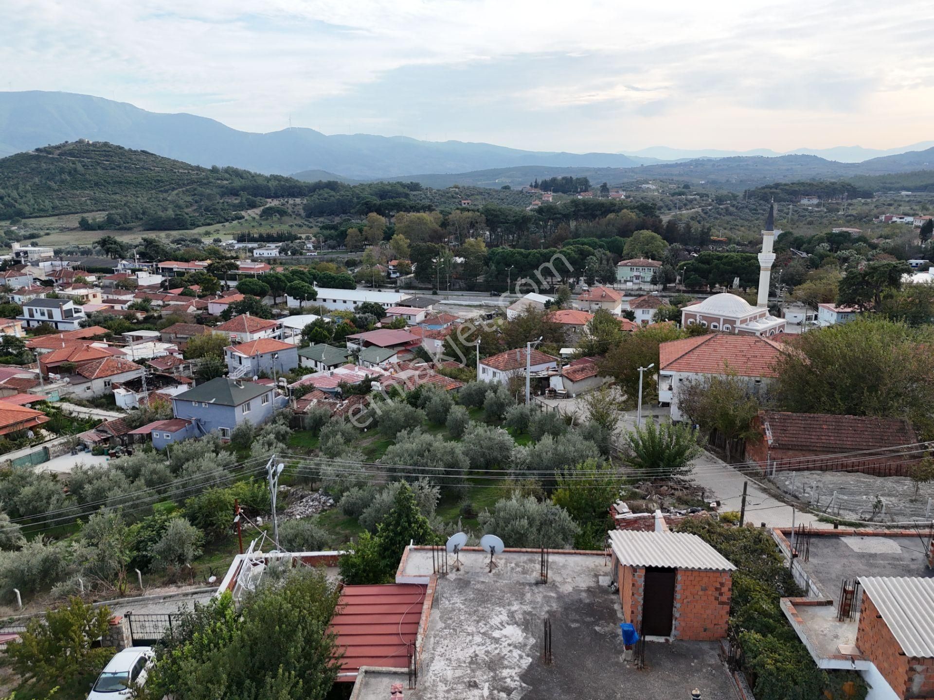 Selçuk Çamlık'ta 405 M2 Arsa Alanı İçerisinde 4 Daireli 4 Katlı Bina - Görsel 6